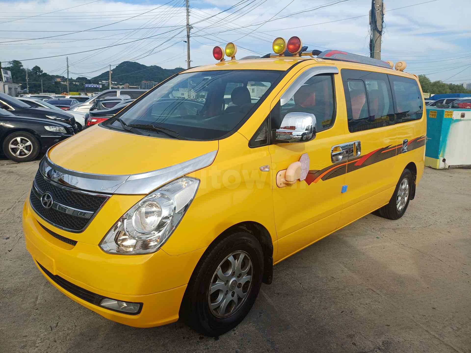 2015 HYUNDAI STAREX VIN: KMJWA37KBFU754916