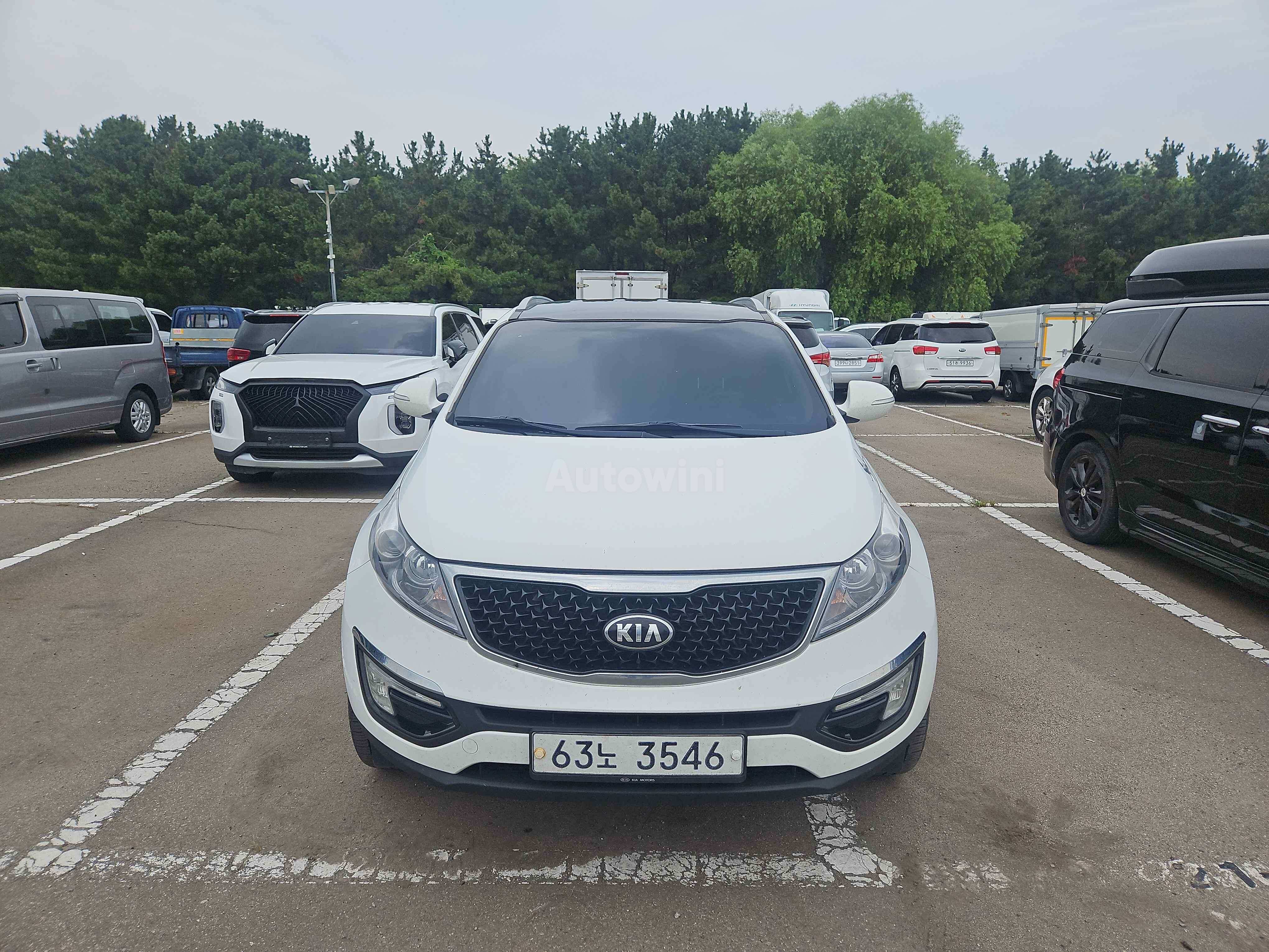 2014 KIA SPORTAGE VIN: KNAPE813BEK553217