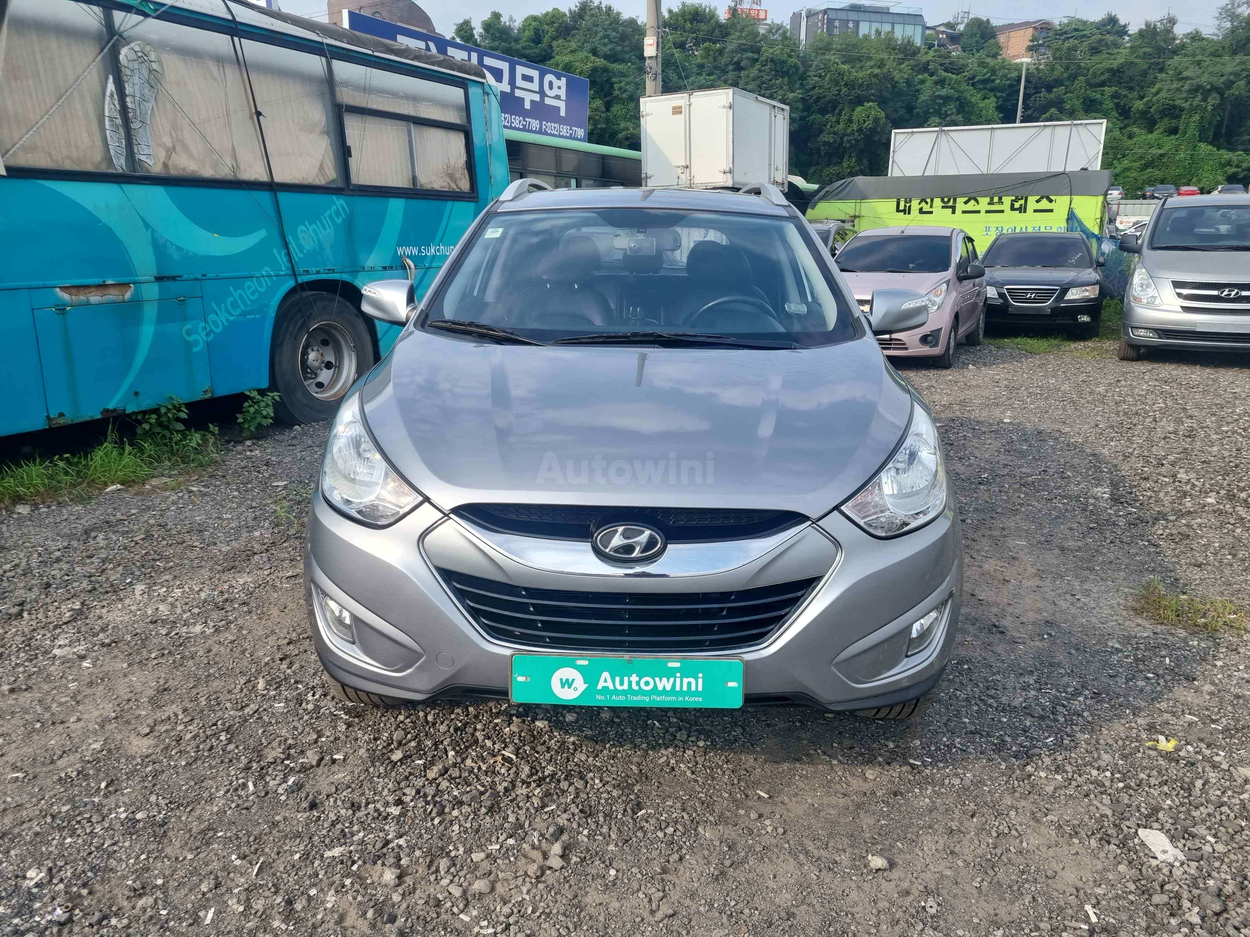 2010 HYUNDAI TUCSON VIN: KMHJU81VBAU015668