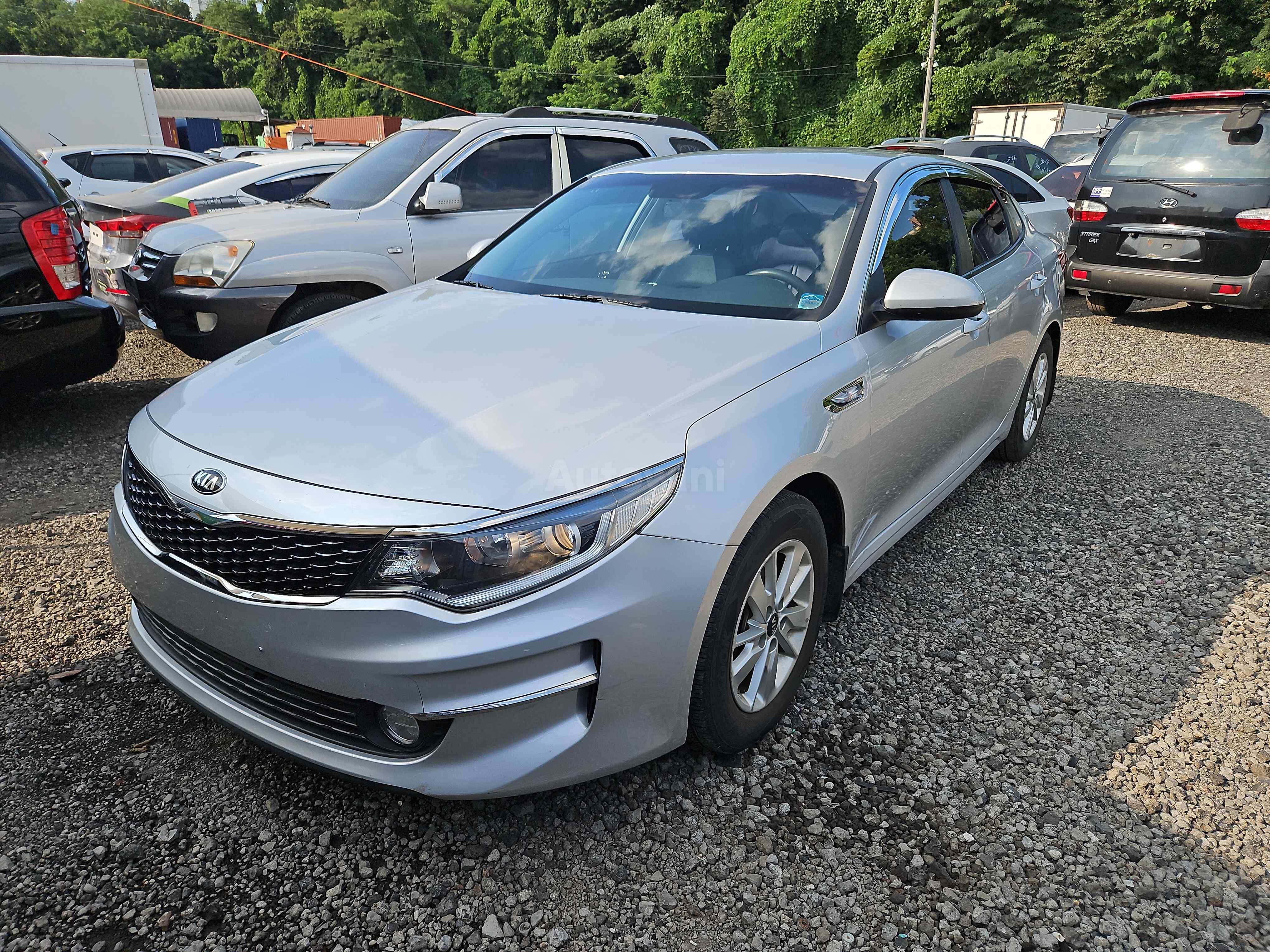 2017 KIA K5 VIN: KNAGU416BHA175378