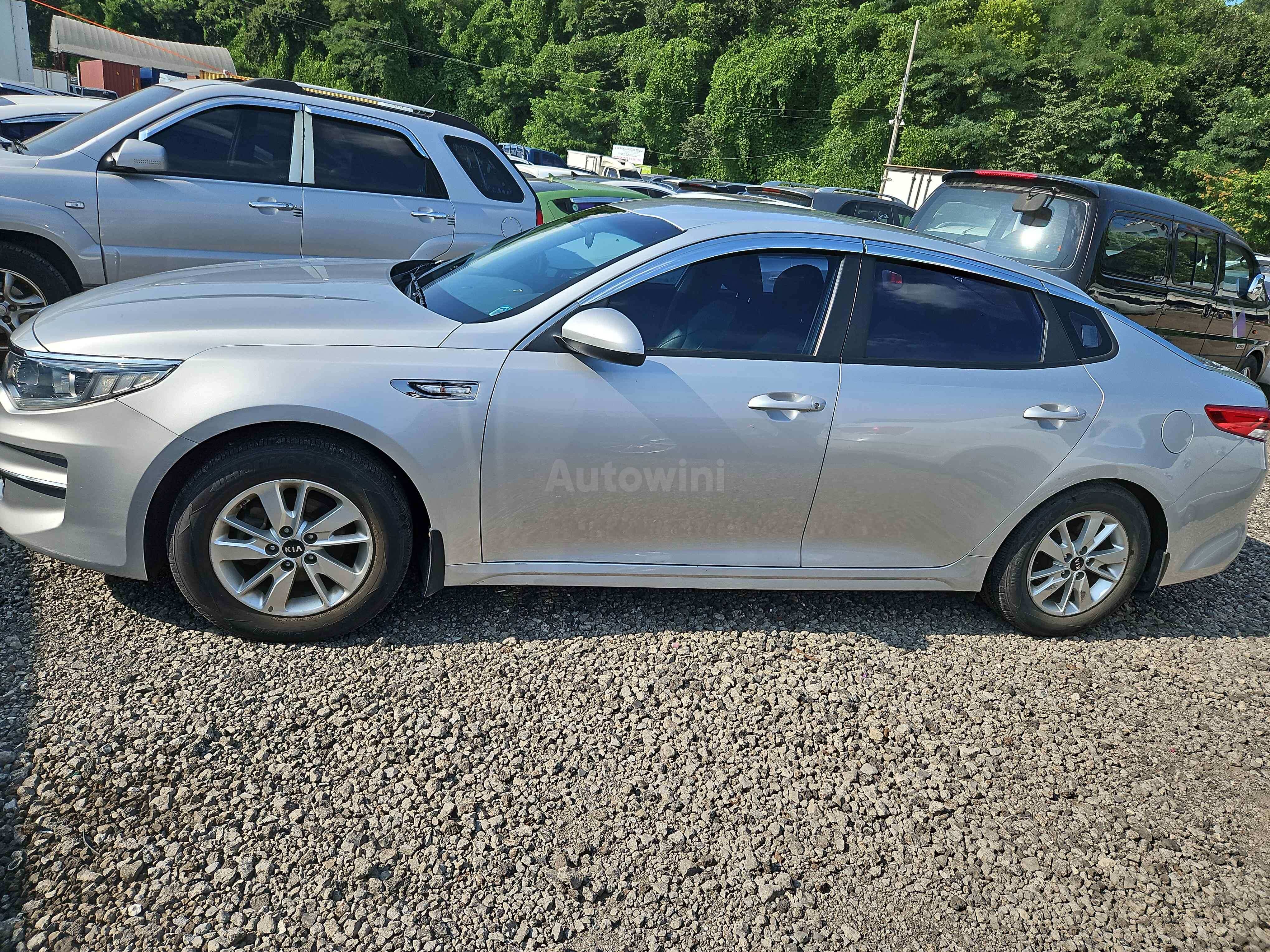 2017 KIA K5 VIN: KNAGU416BHA175378