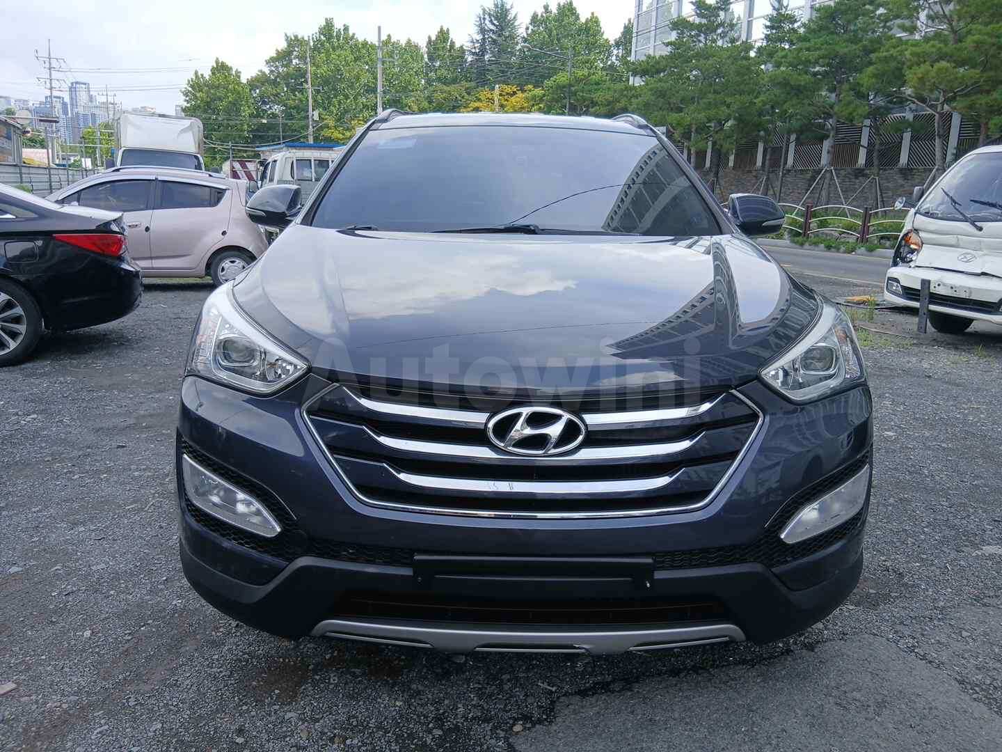 2015 HYUNDAI SANTAFE VIN: KMHSW81UBFU498221