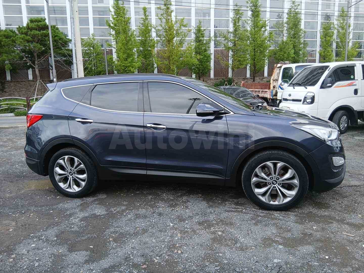 2015 HYUNDAI SANTAFE VIN: KMHSW81UBFU498221