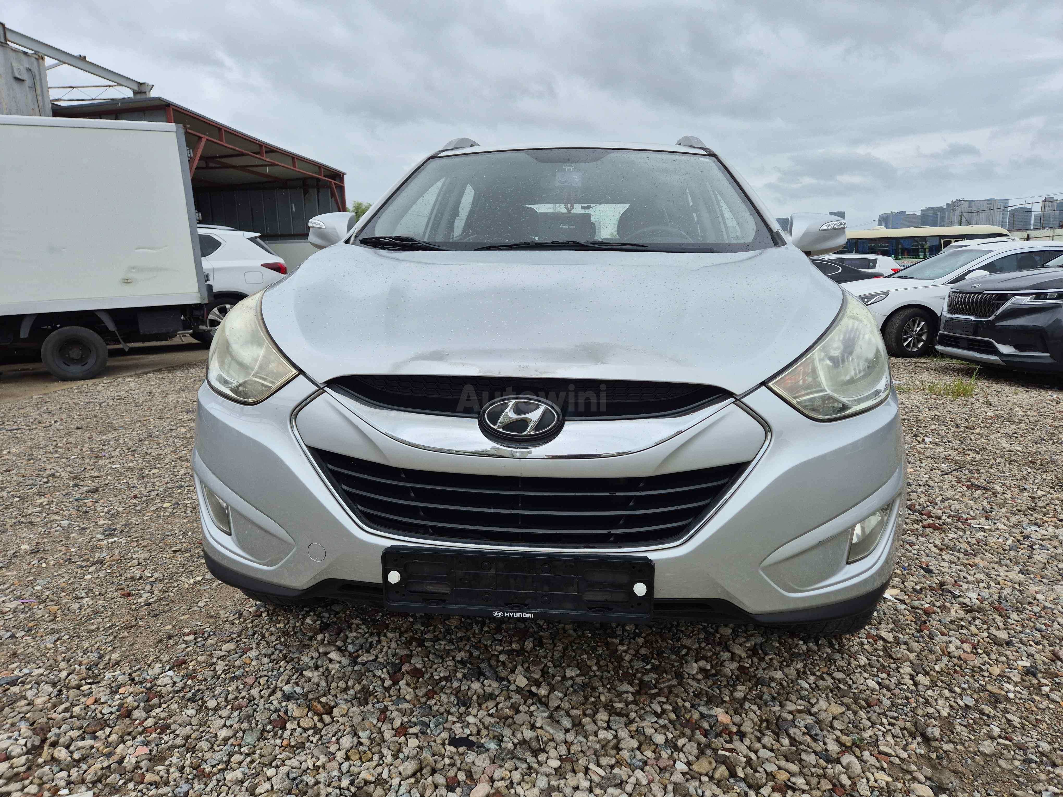 2010 HYUNDAI TUCSON VIN: KMHJU81VBAU075331