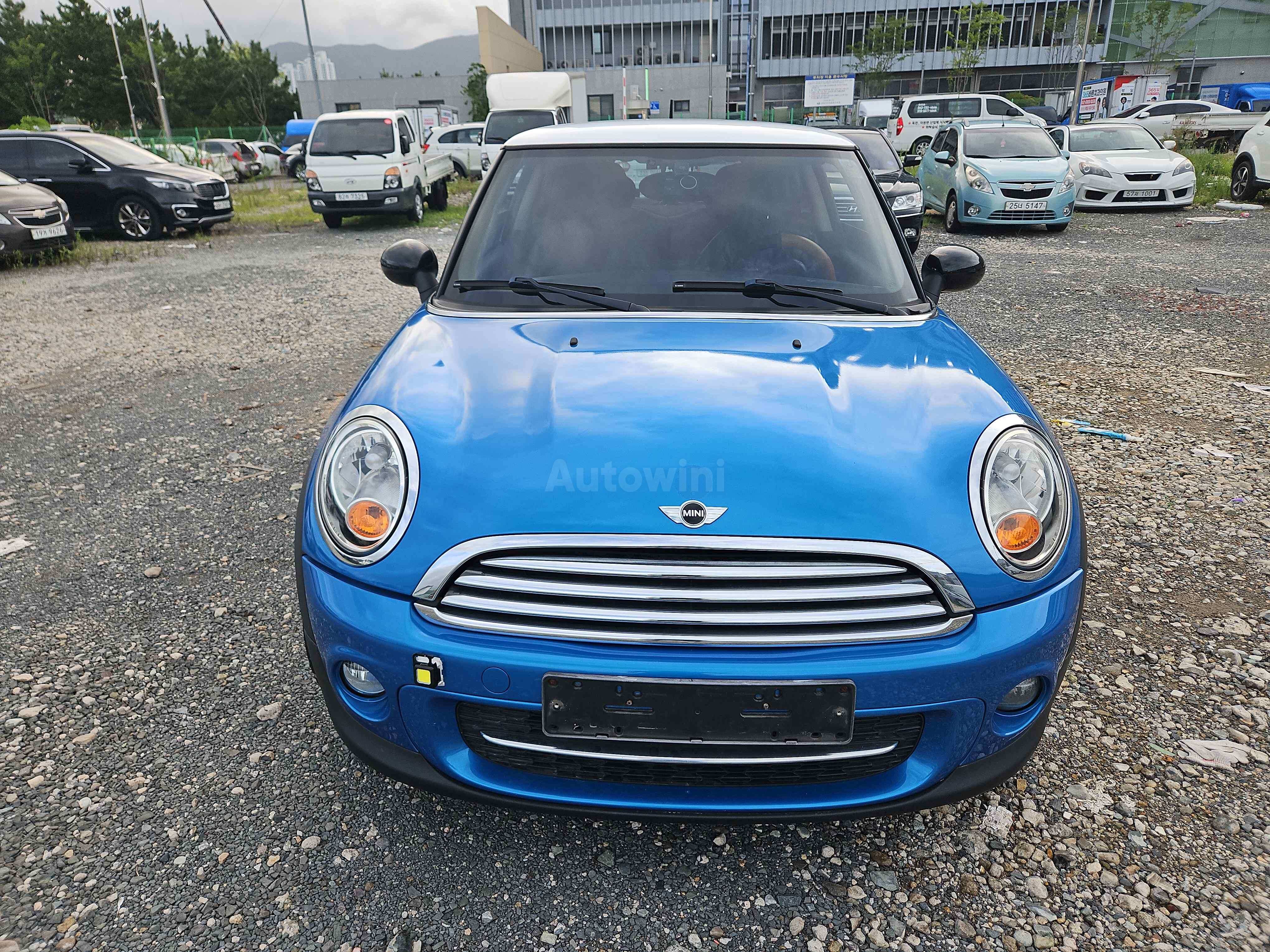 2012 MINI COOPER VIN: WMWSW5103CT319864