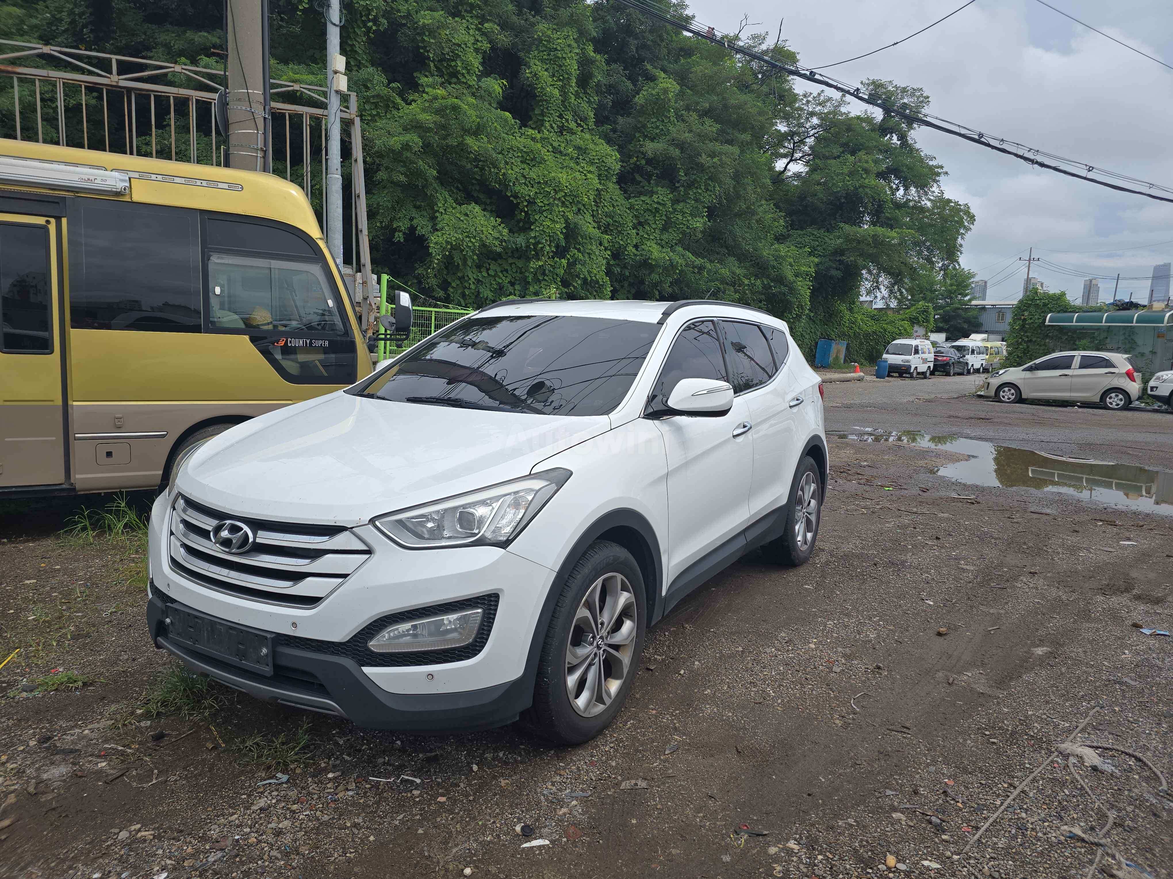 2013 HYUNDAI SANTAFE VIN: KMHSW81UBDU121380