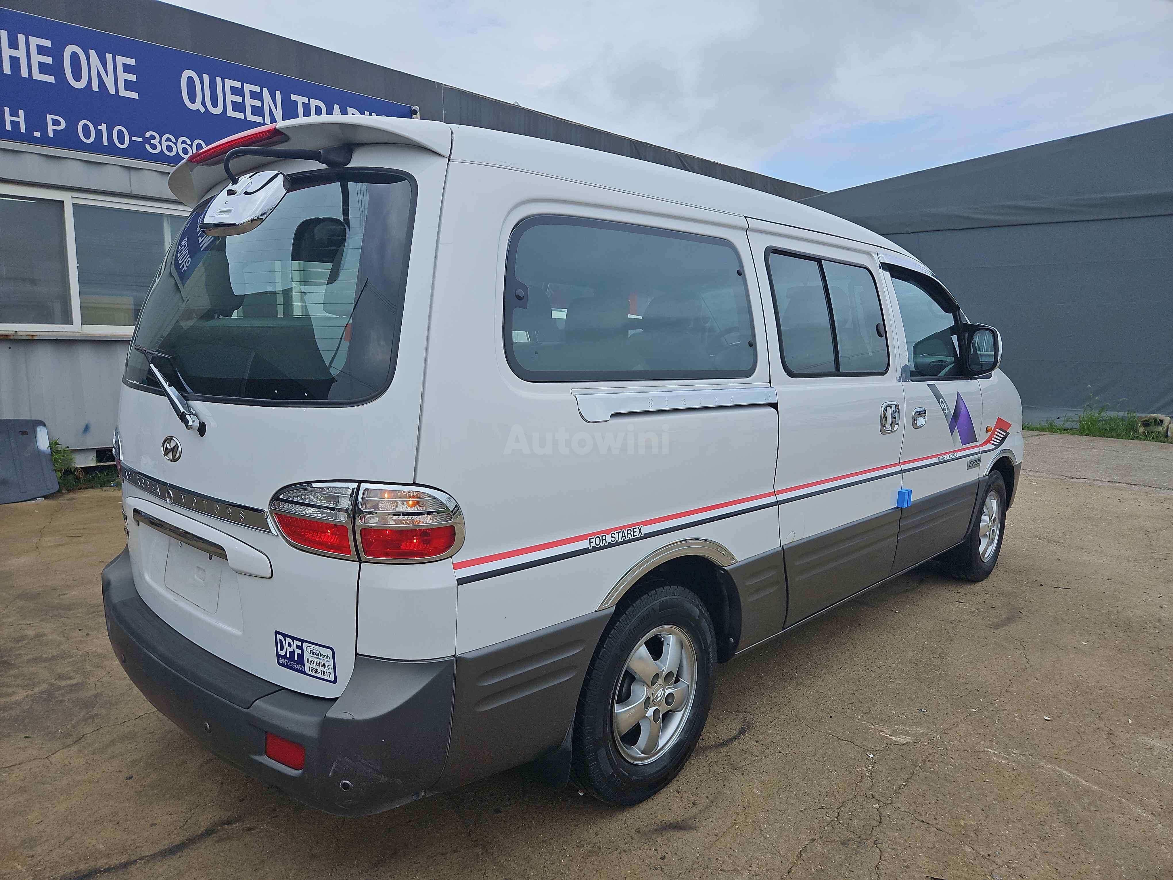 2007 HYUNDAI STAREX VIN: KMJWWH7JP7U818304
