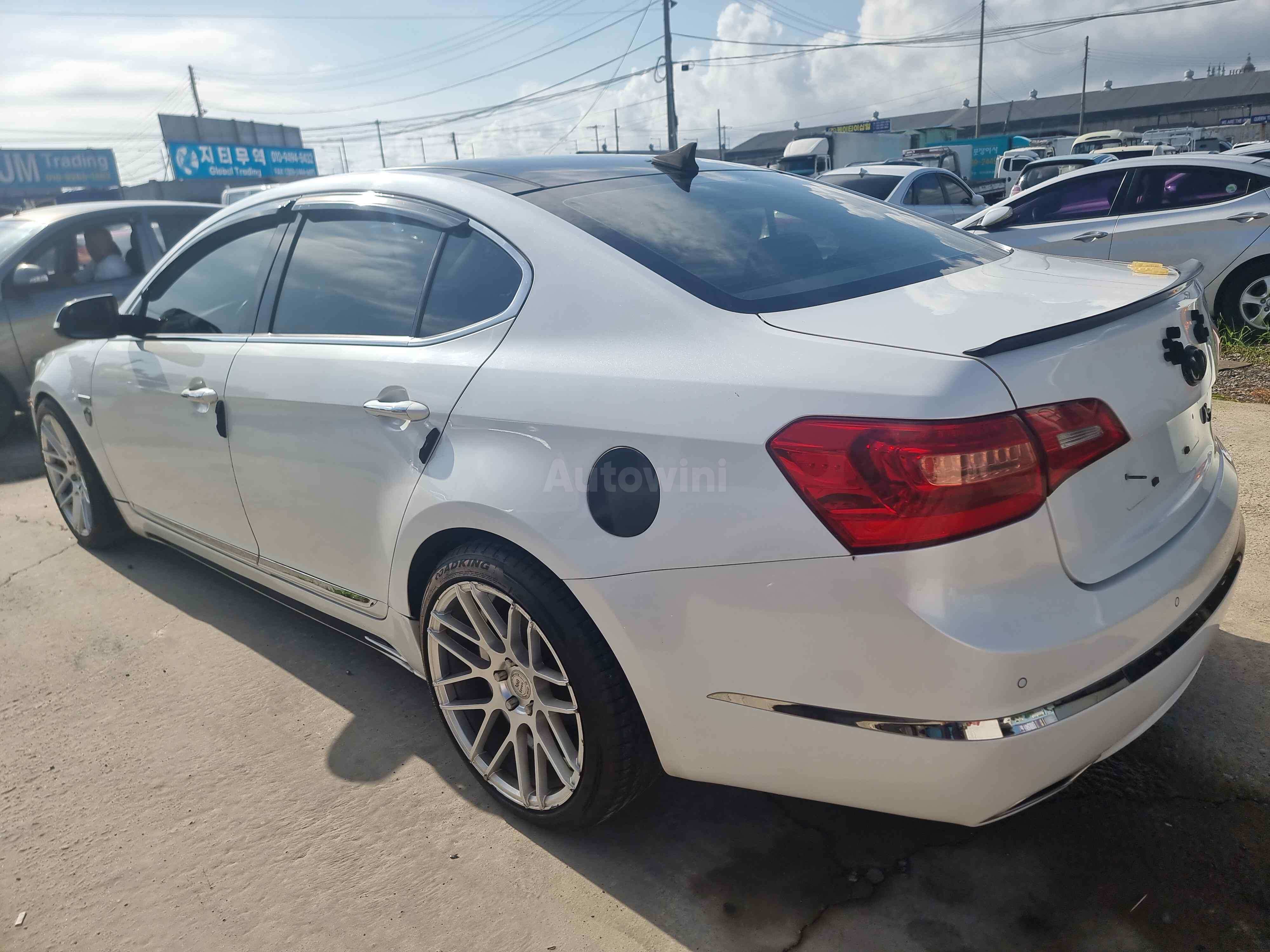 2011 KIA K7 VIN: KNALL411BBA051022