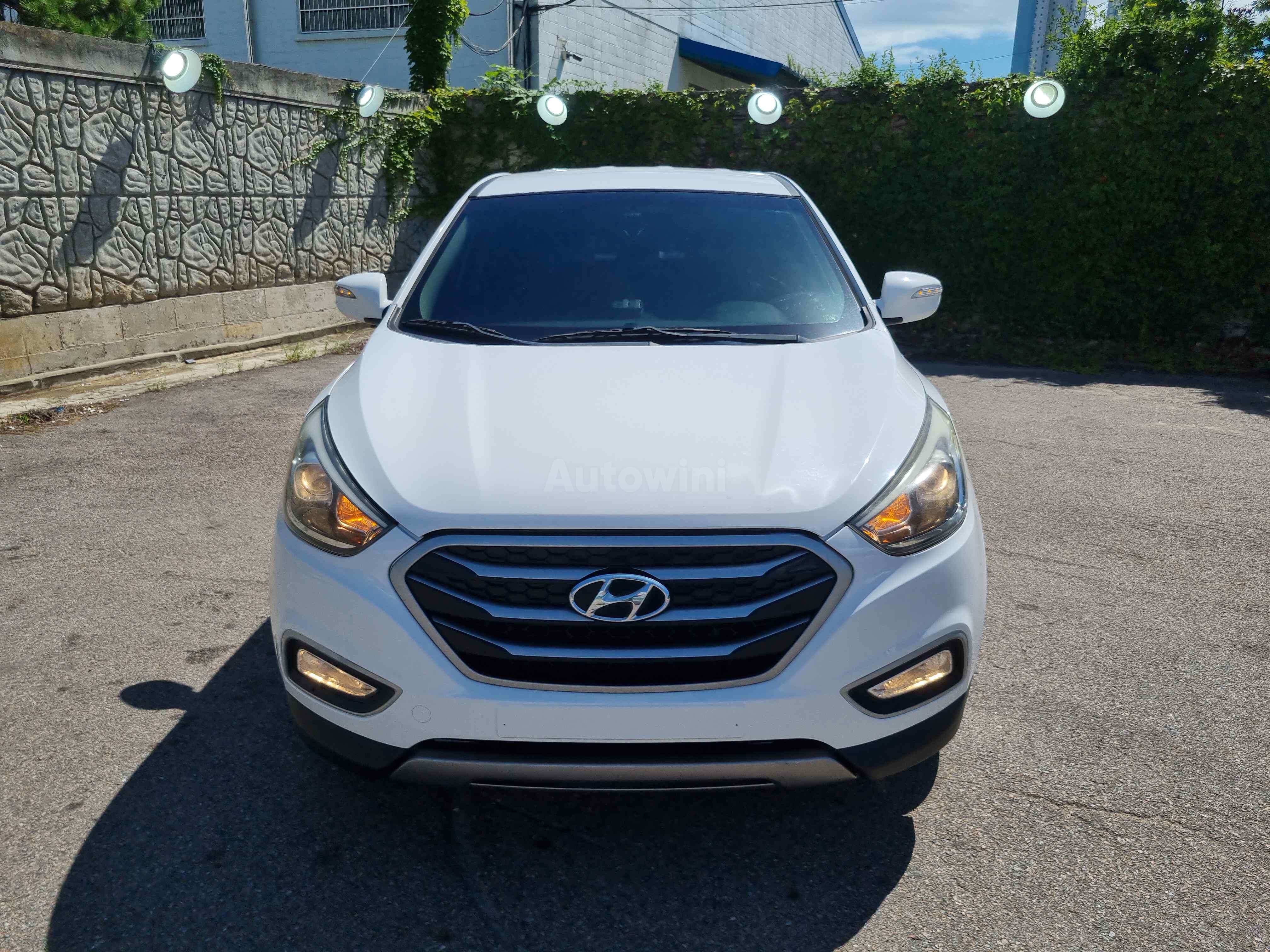 2014 HYUNDAI TUCSON VIN: KMHJT81VBEU798848