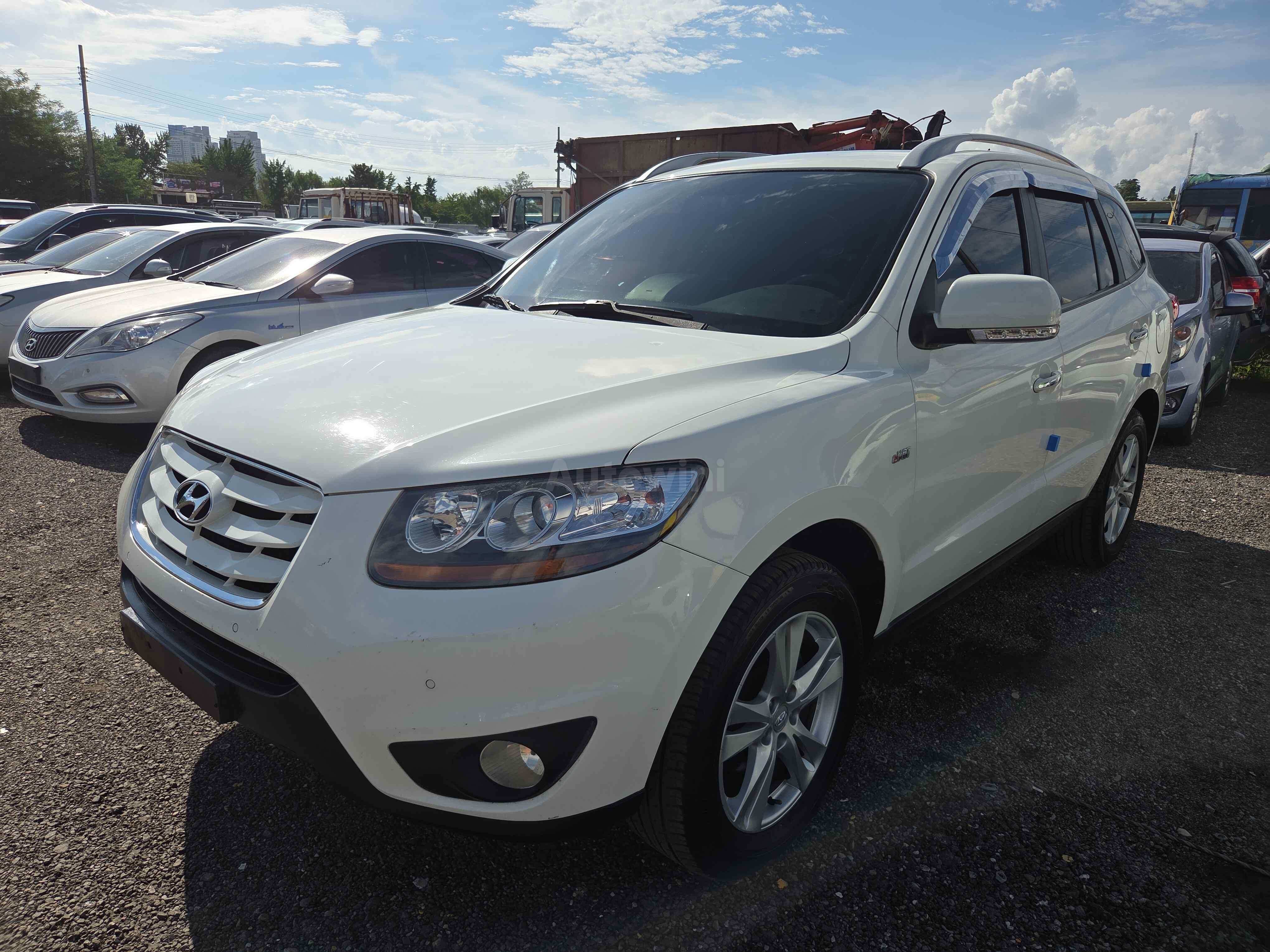 2011 HYUNDAI SANTAFE VIN: KMHSJ81XDBU647493
