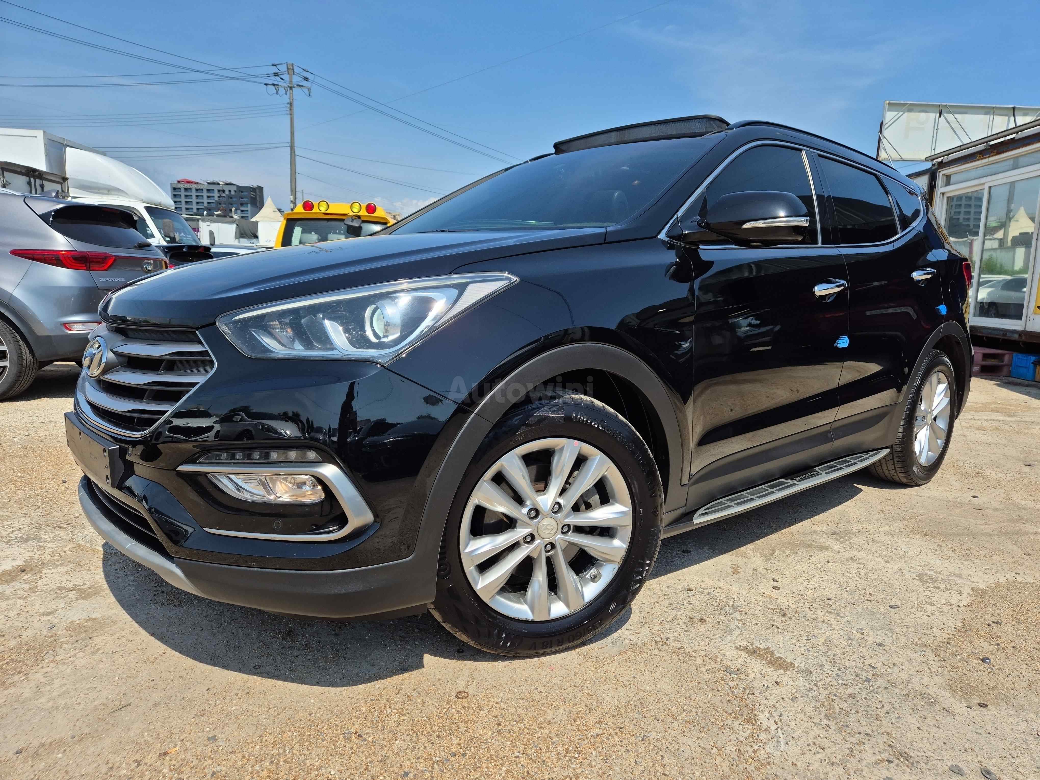 2018 HYUNDAI SANTAFE VIN: KMHSW81UBJU817692