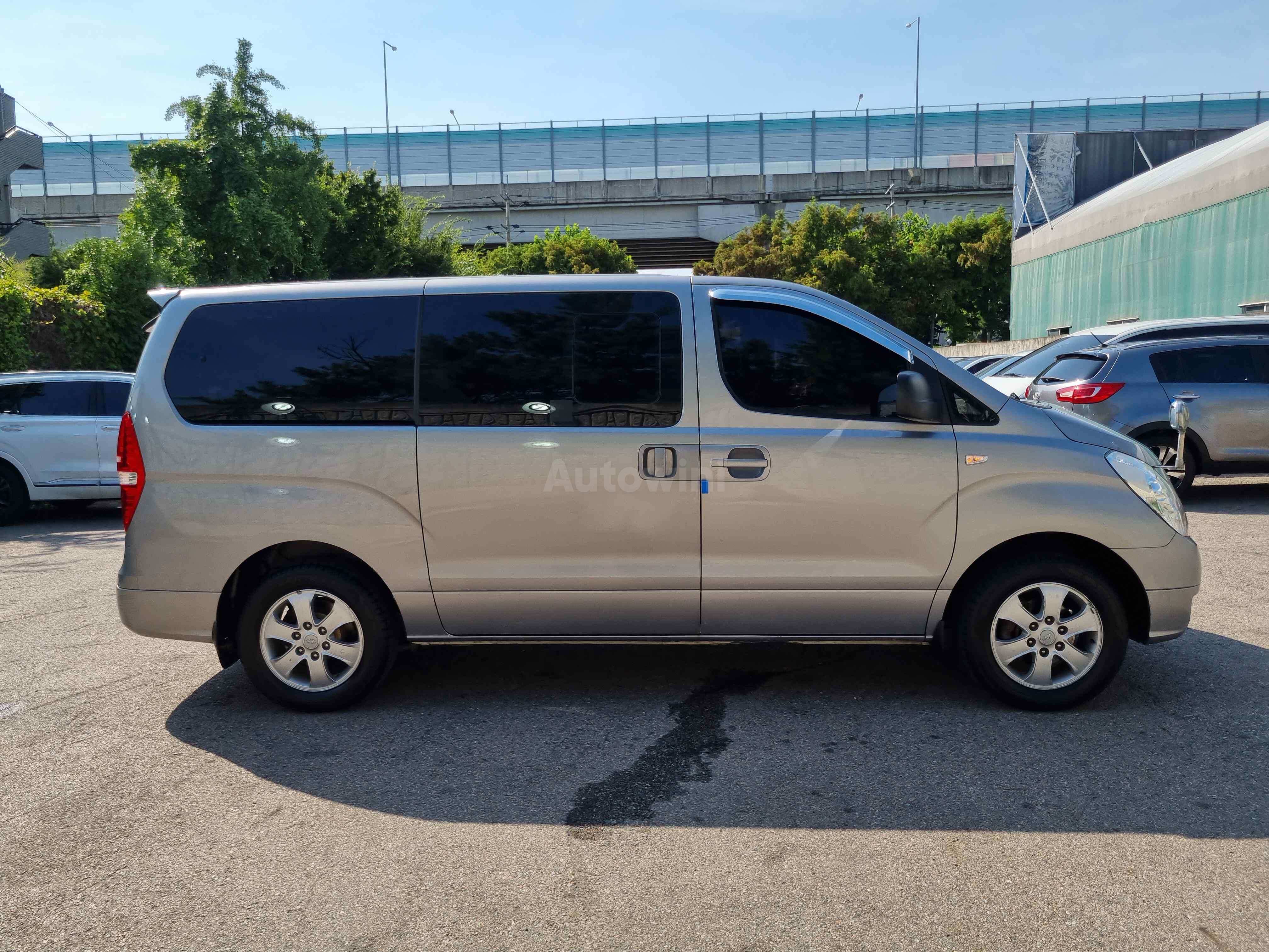 2015 HYUNDAI STAREX VIN: KMJWA37KDFU704329