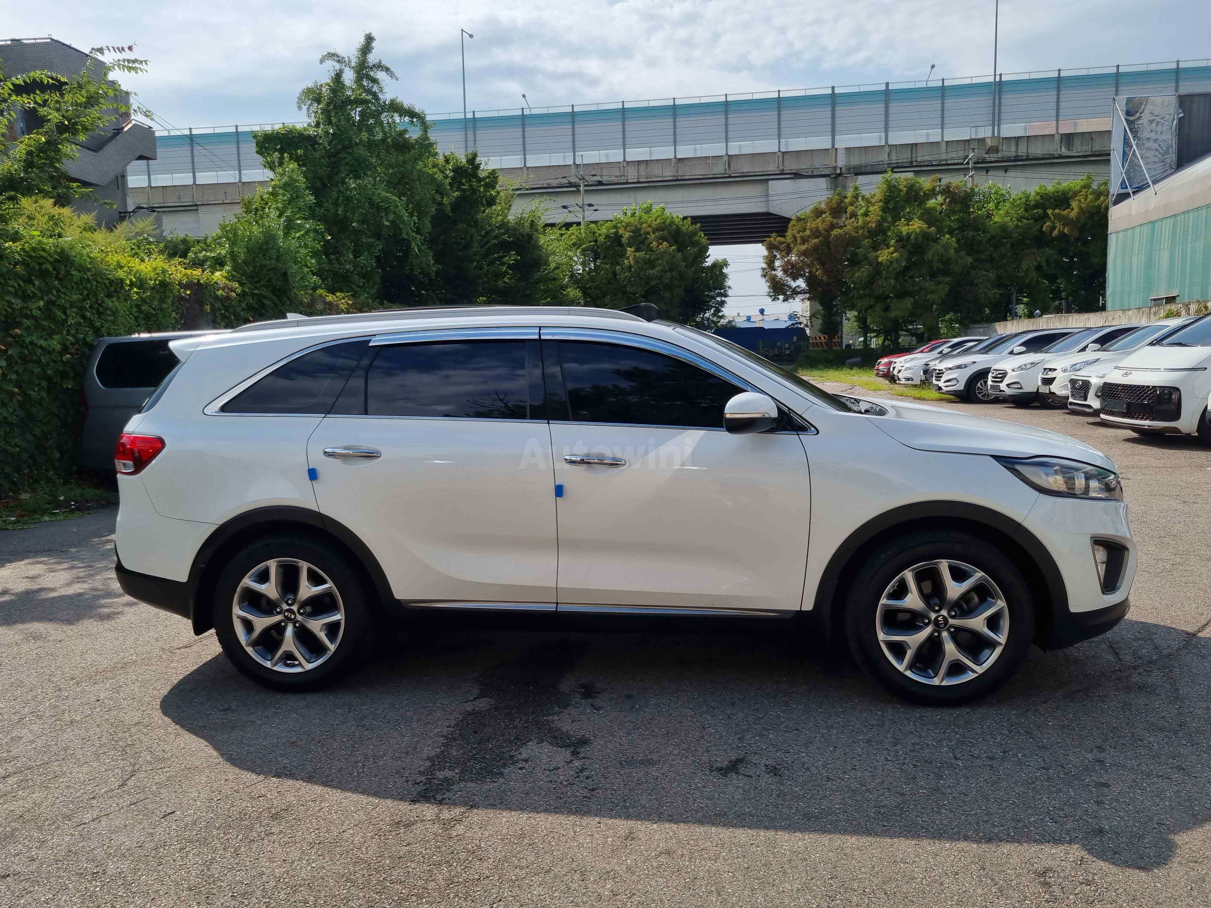 2015 KIA SORENTO VIN: KNAPS81ABFA003458