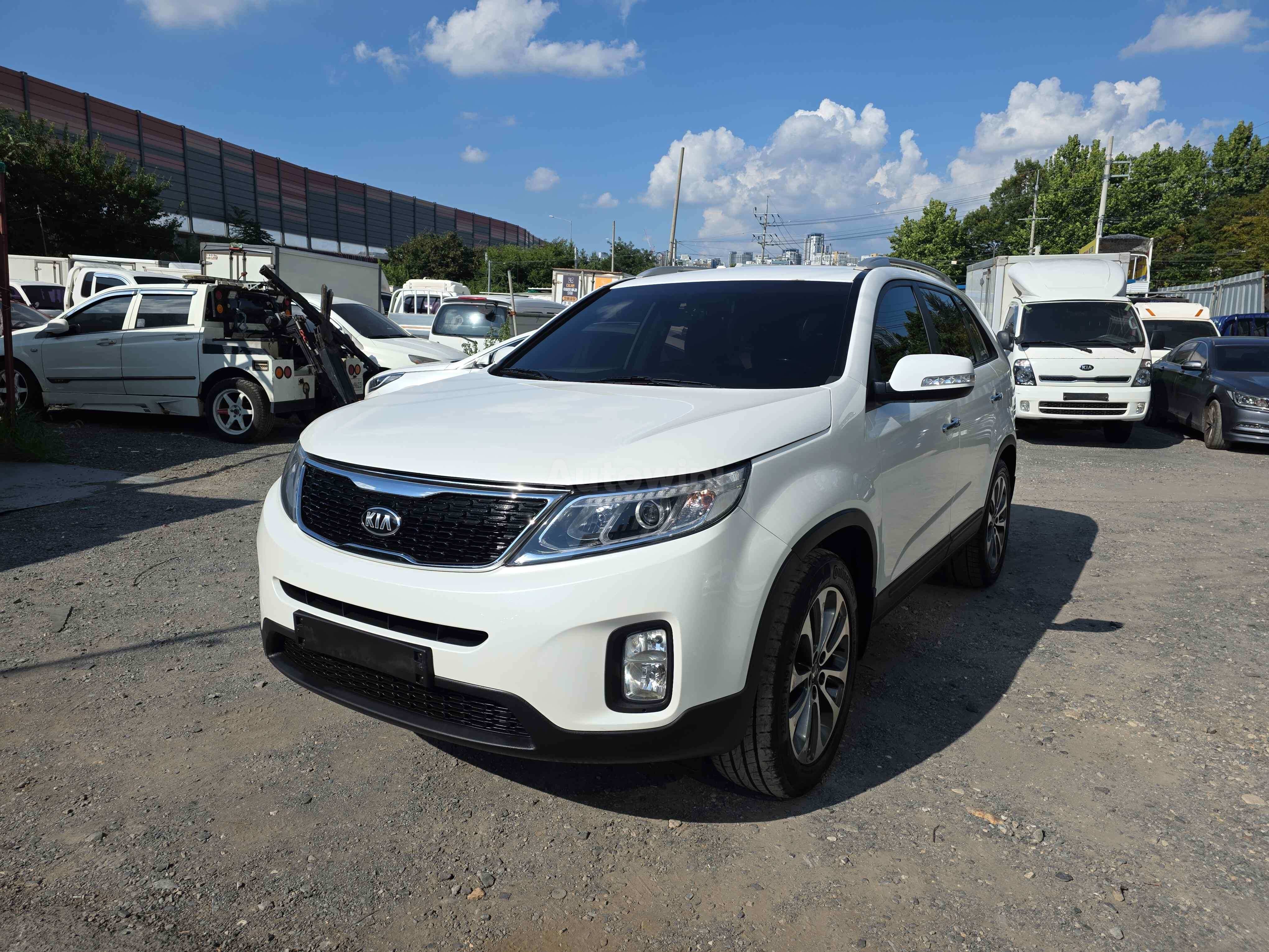 2013 KIA SORENTO VIN: KNAKU814BDA393091