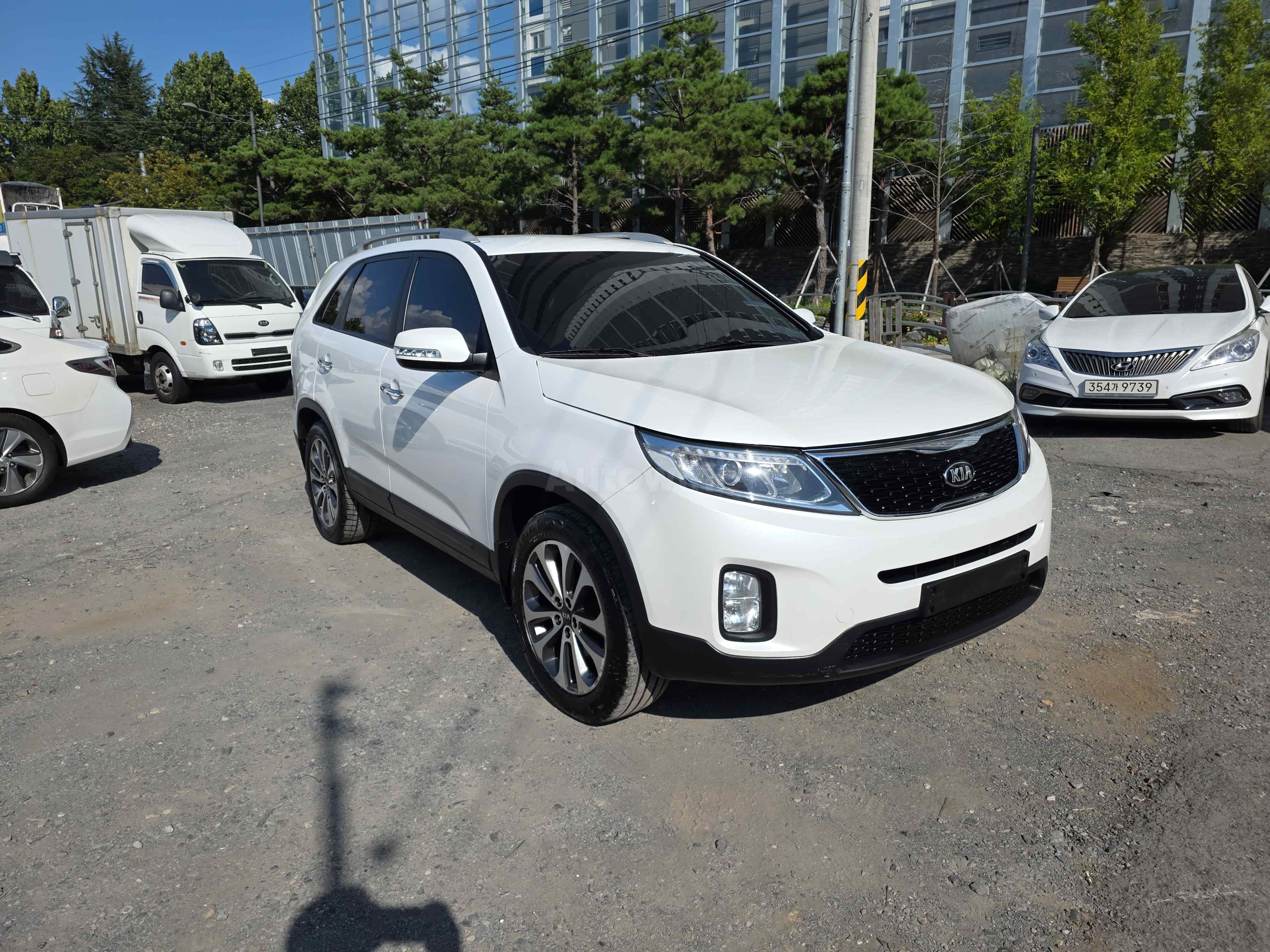 2013 KIA SORENTO VIN: KNAKU814BDA393091