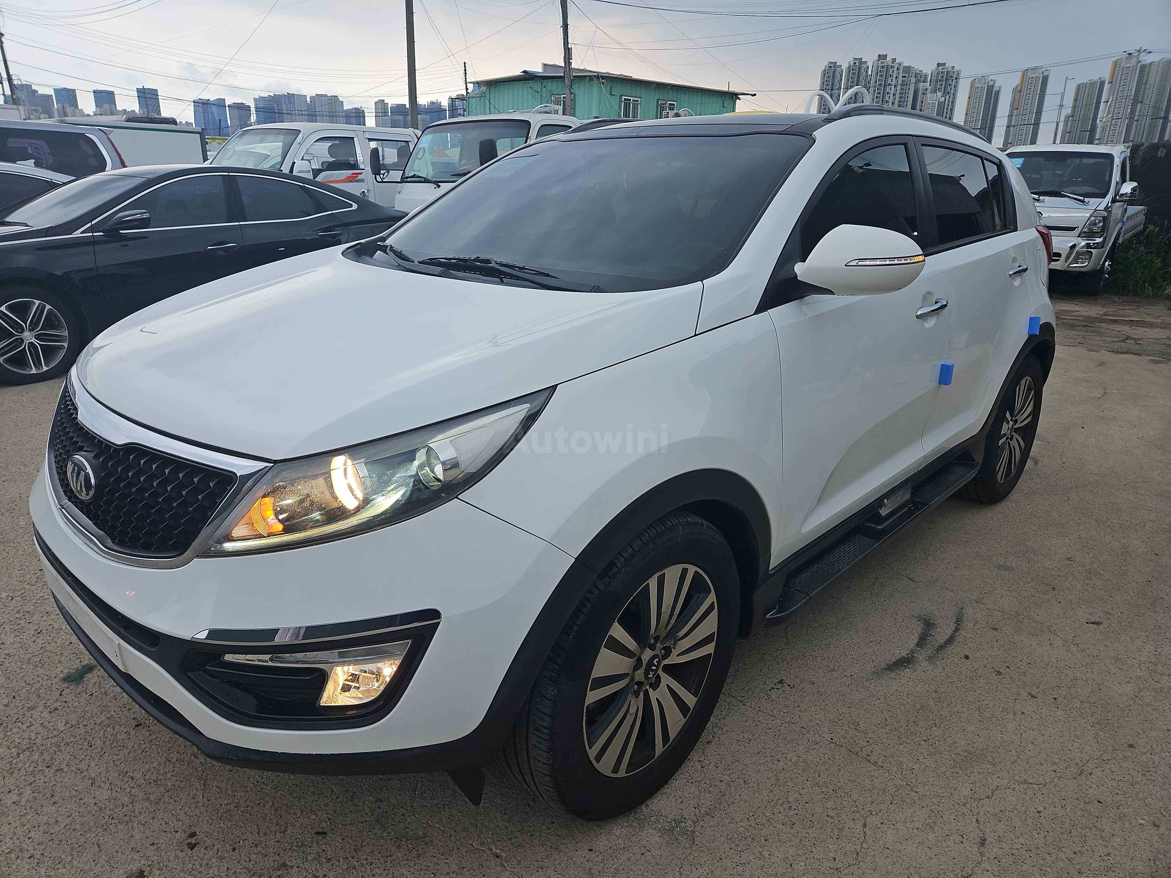 2014 KIA SPORTAGE VIN: KNAPE813BEK572392