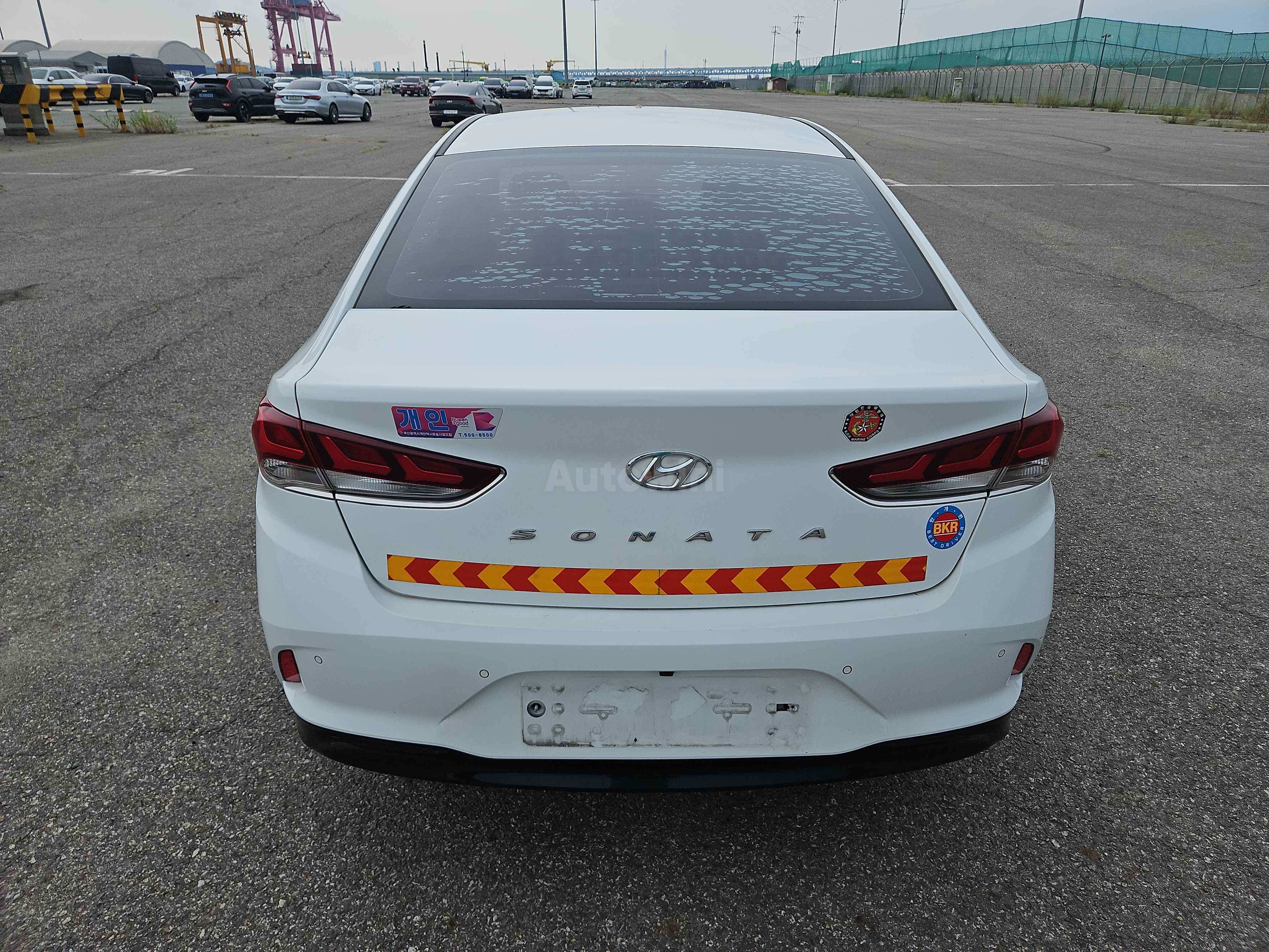 2019 HYUNDAI SONATA VIN: KMHE341DBKA503418