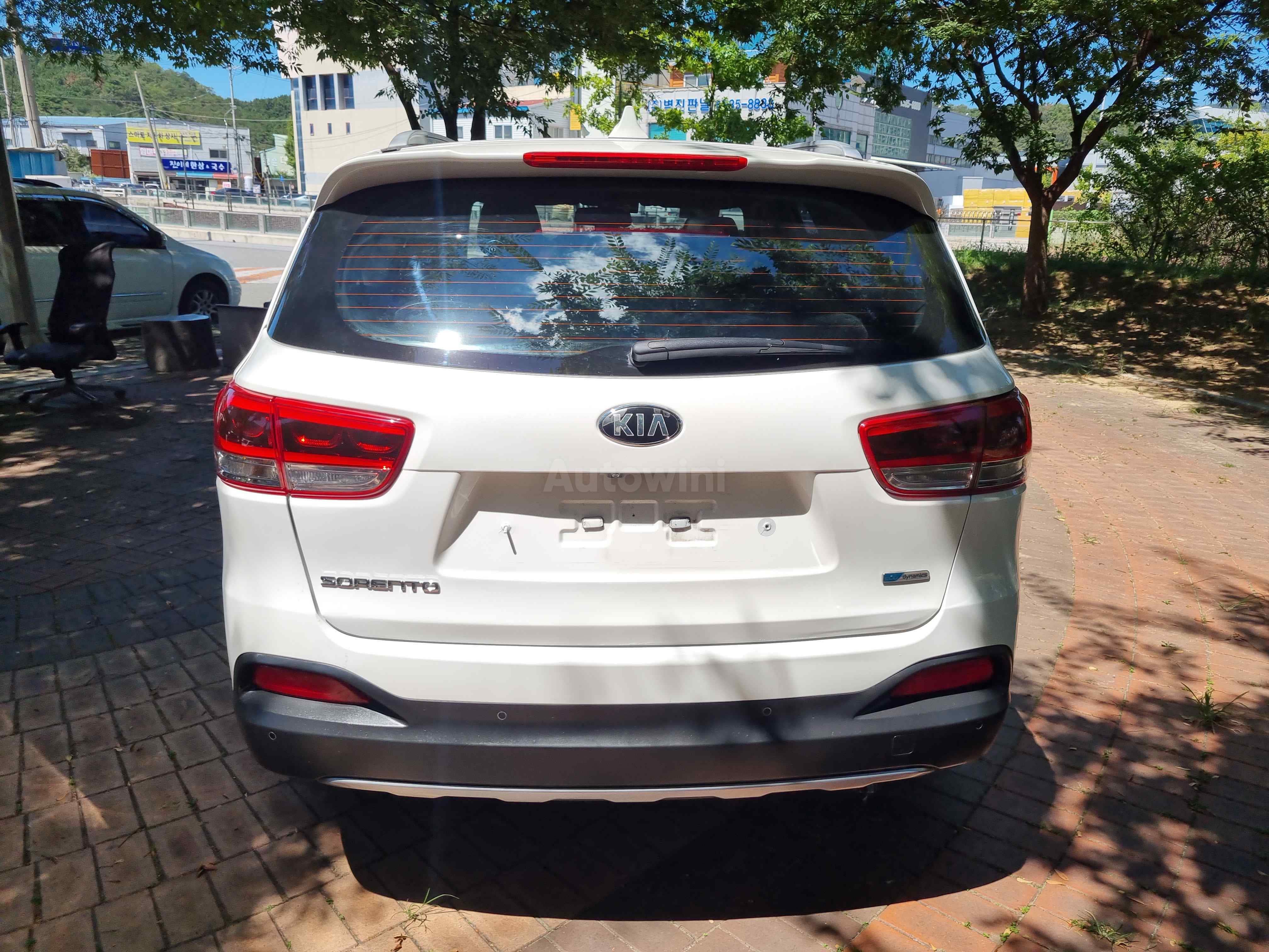 2015 KIA SORENTO VIN: KNAPH81ABFA074479