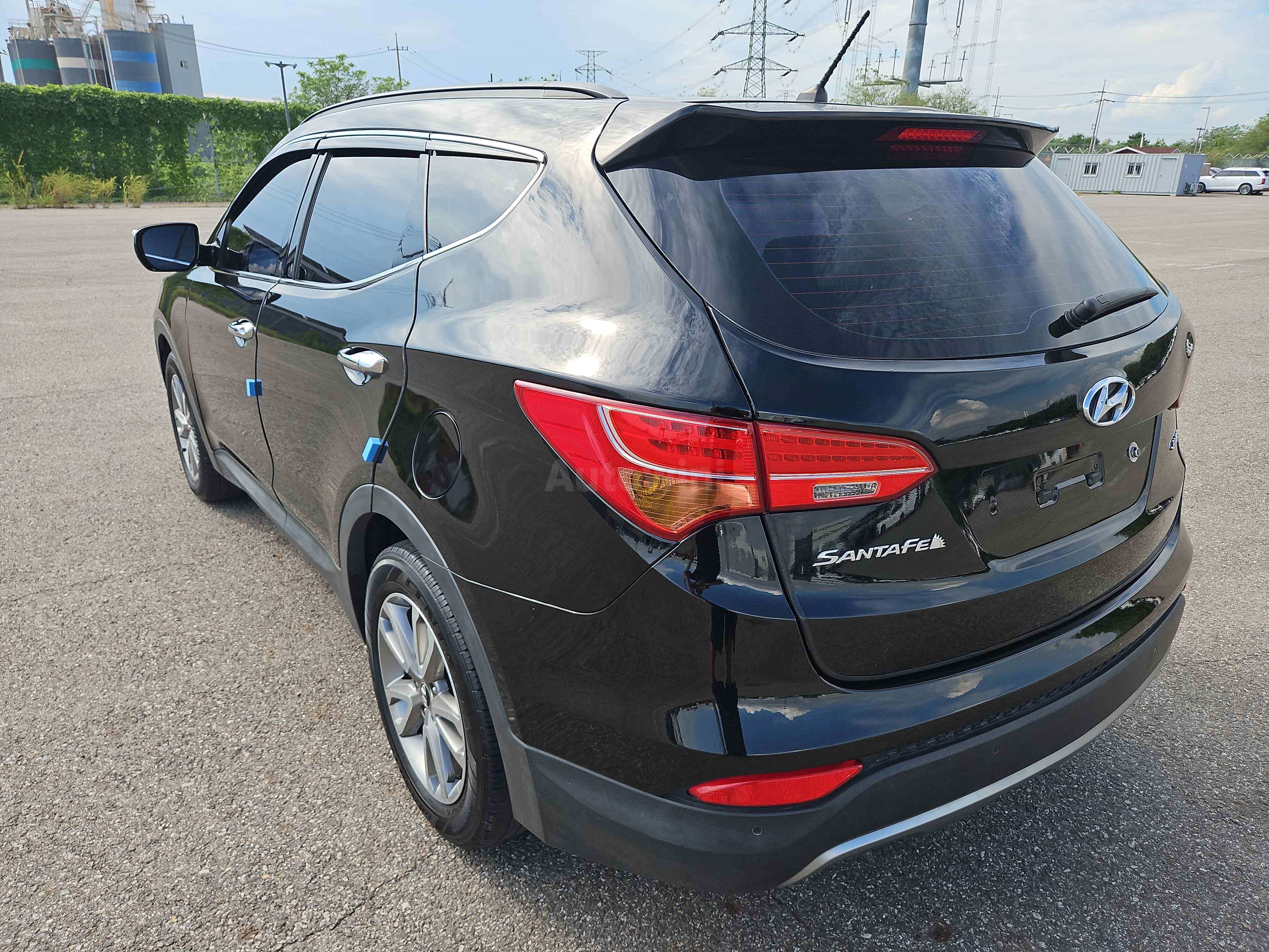 2014 HYUNDAI SANTAFE VIN: KMHSW81UBEU201666