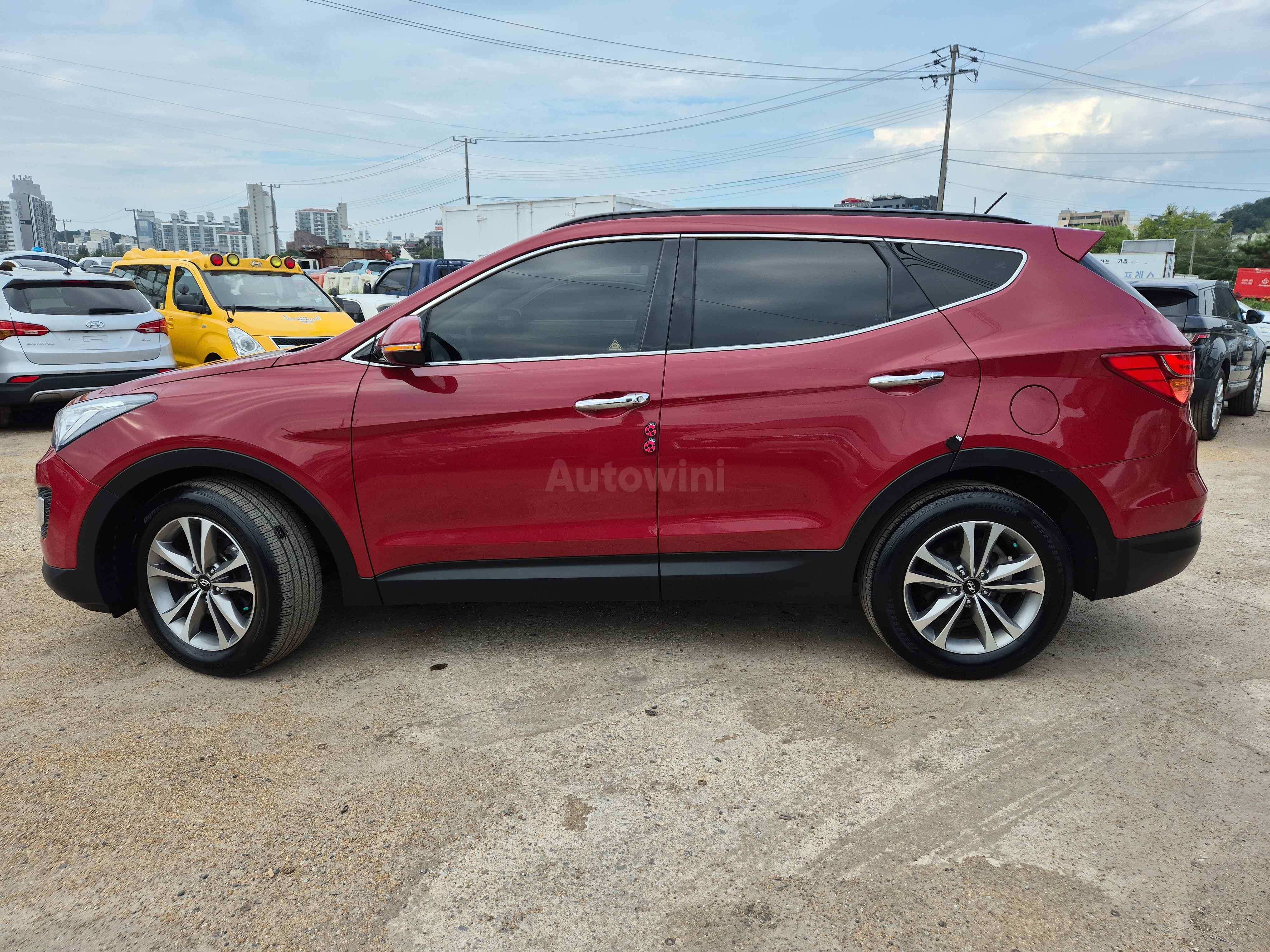 2015 HYUNDAI SANTAFE VIN: KMHSW81UBFU409297