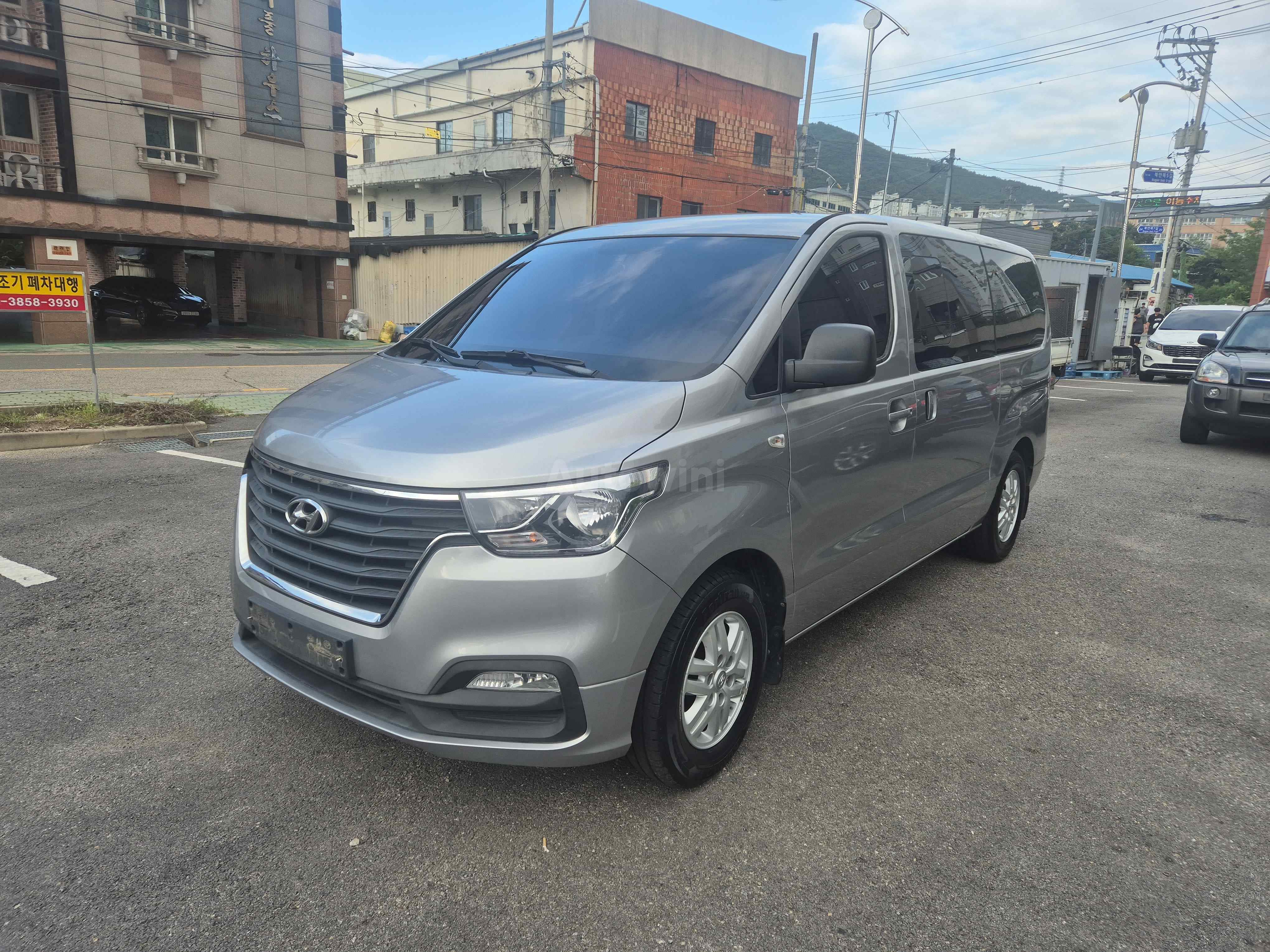 2019 HYUNDAI STAREX VIN: KMFWBX7KBKU007397