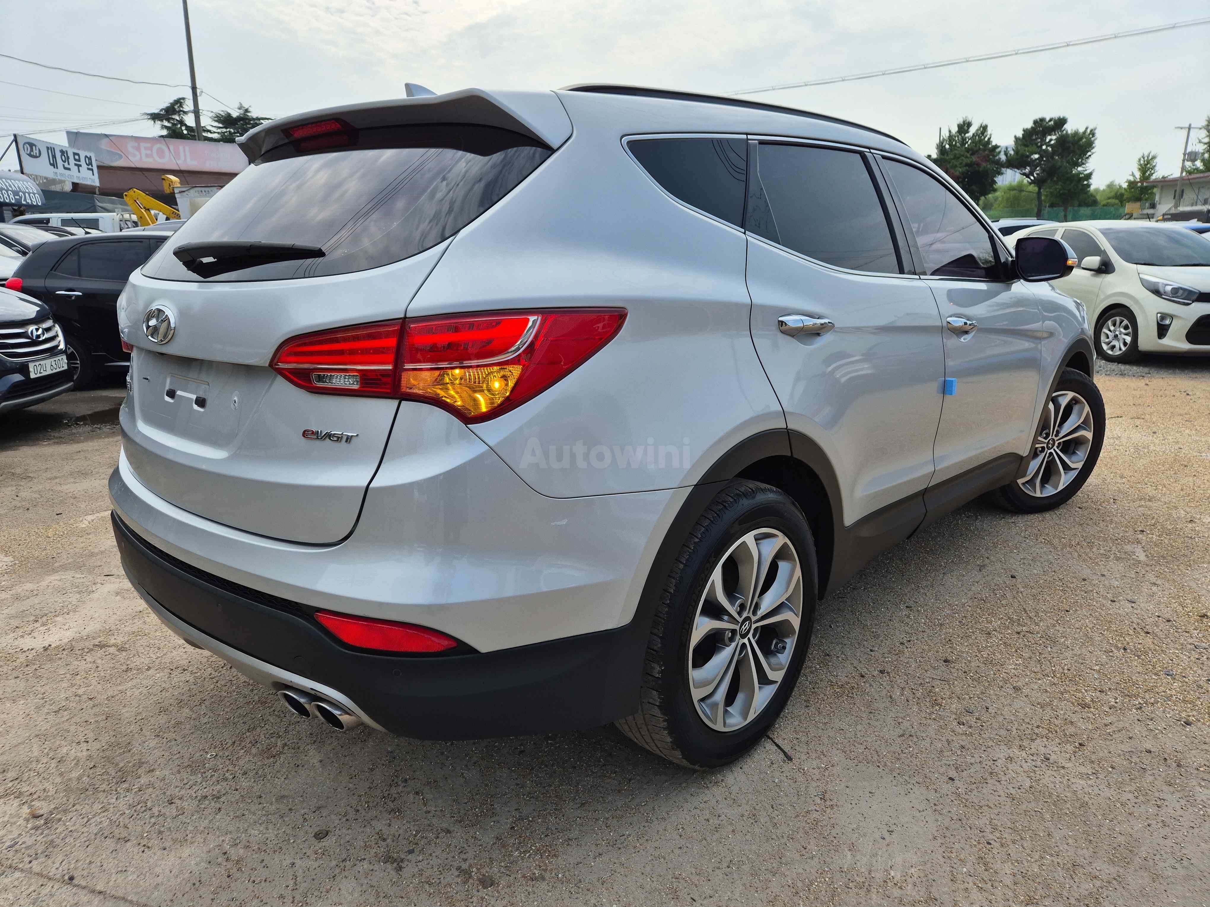 2015 HYUNDAI SANTAFE VIN: KMHSW81UBFU337533