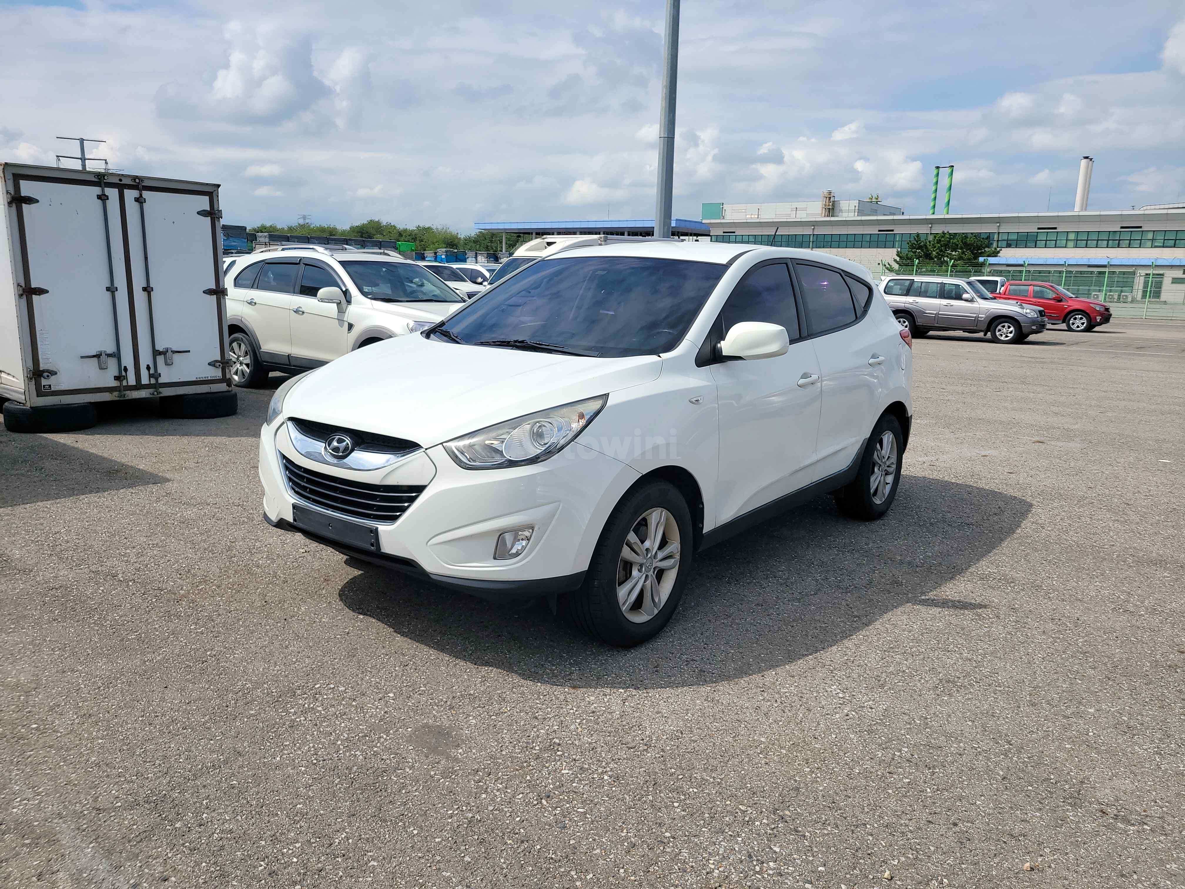 2013 HYUNDAI TUCSON VIN: KMHJT81VBDU605361
