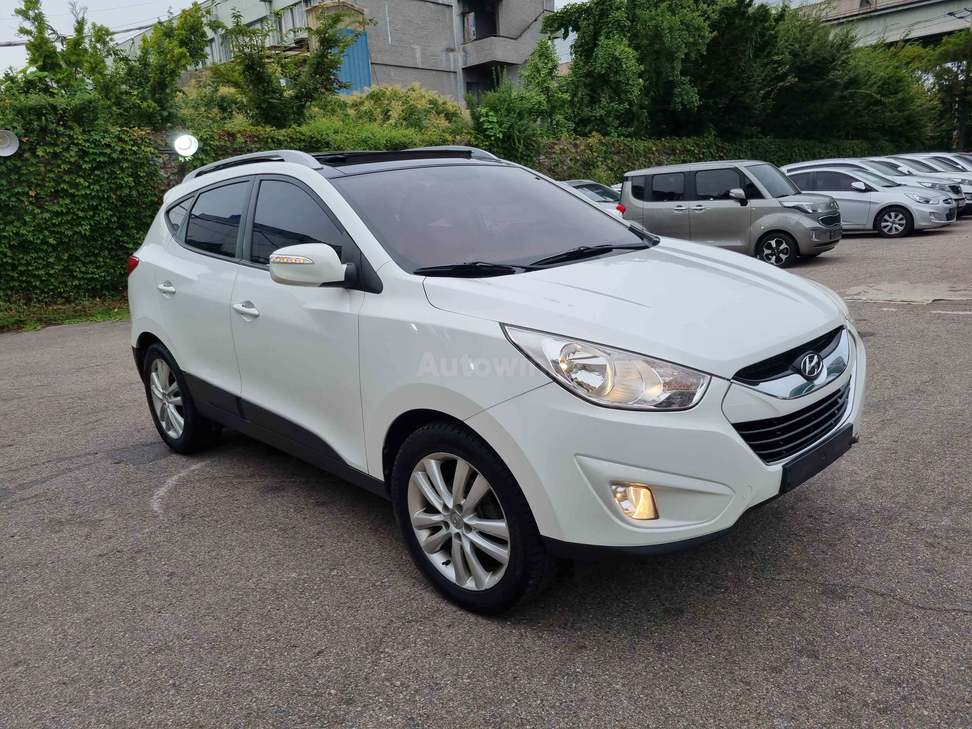 2011 HYUNDAI TUCSON VIN: KMHJU81VBBU193812