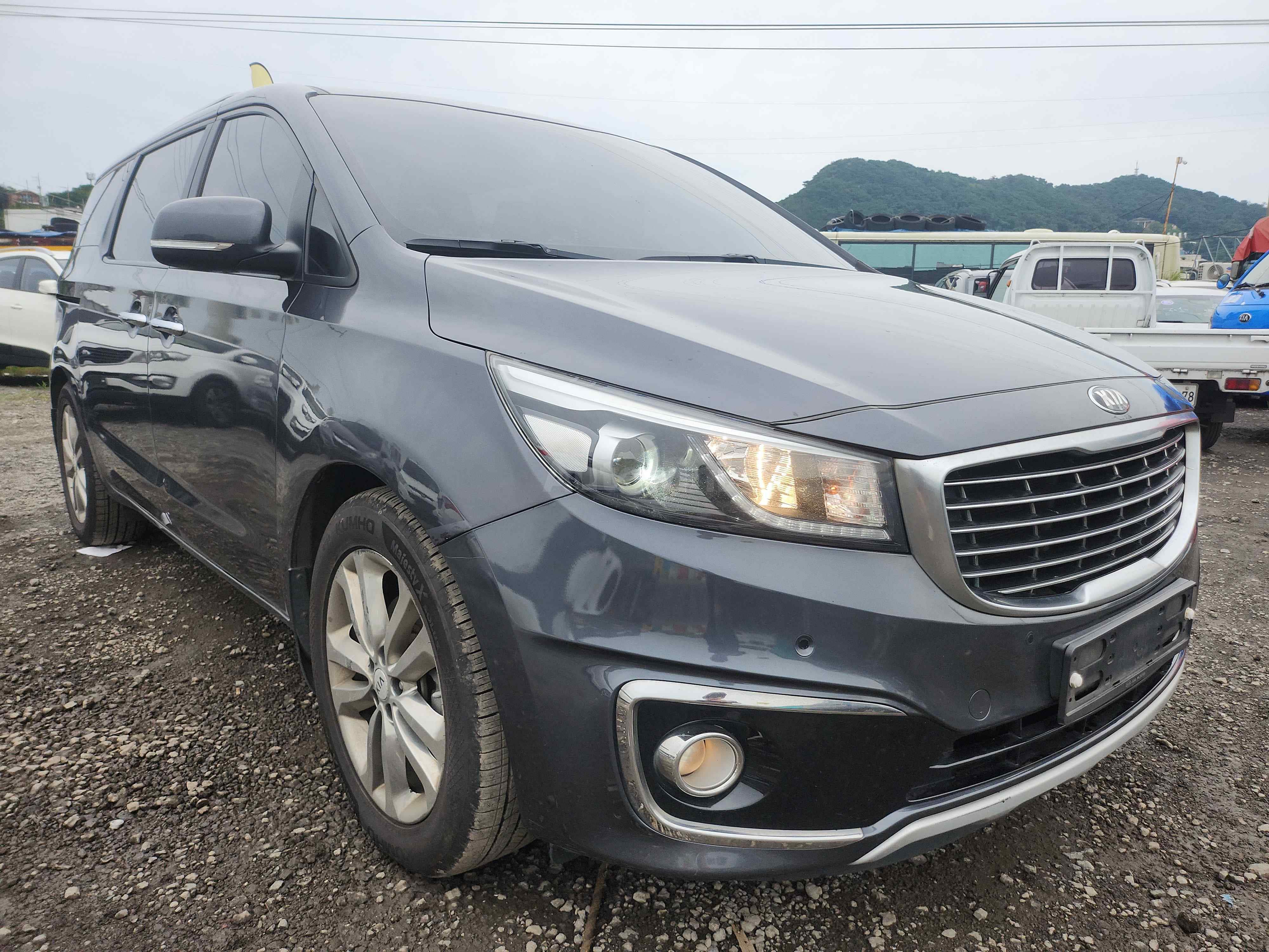 2016 KIA CARNIVAL VIN: KNAMC81ABGS240426
