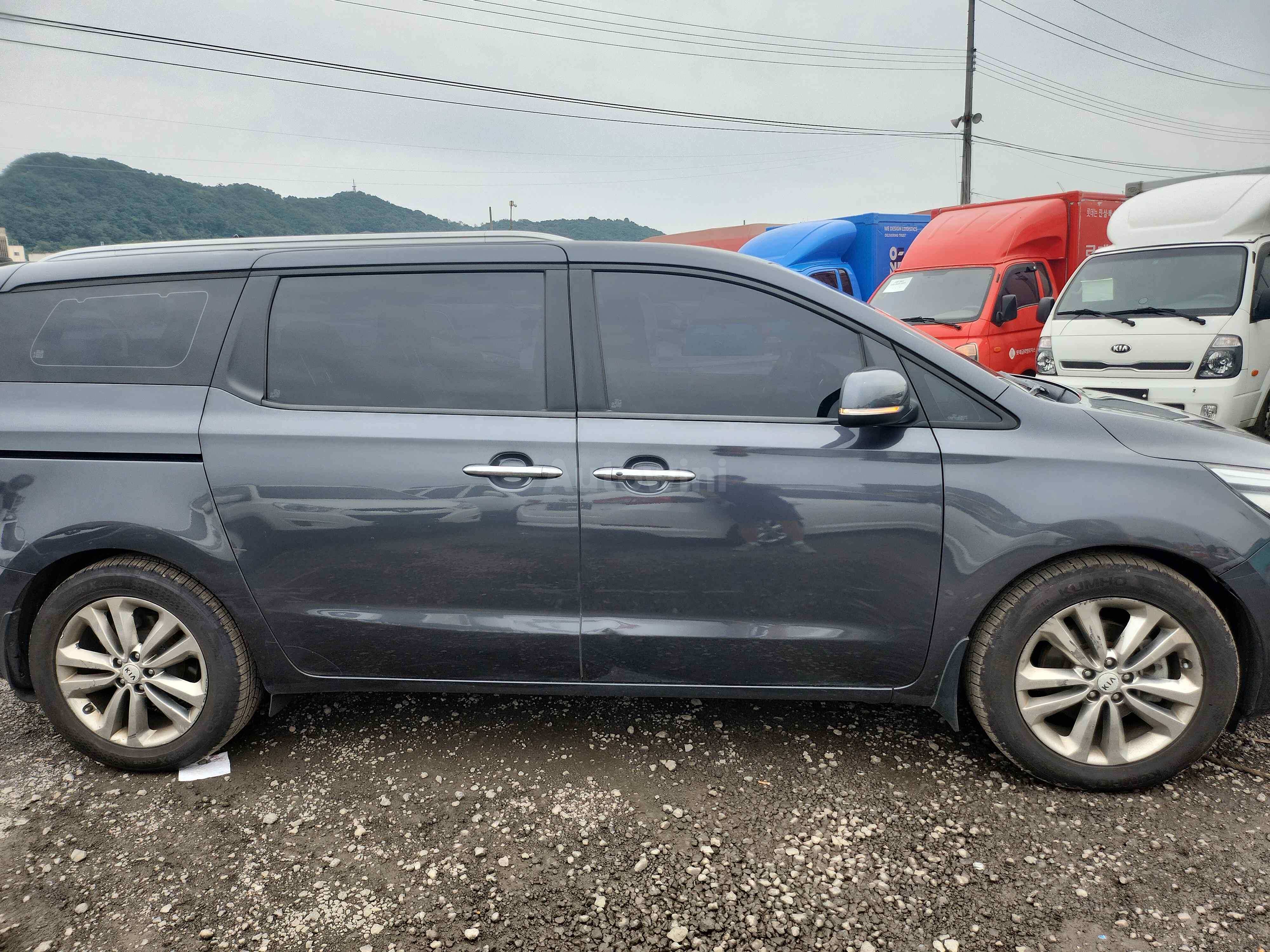 2016 KIA CARNIVAL VIN: KNAMC81ABGS240426