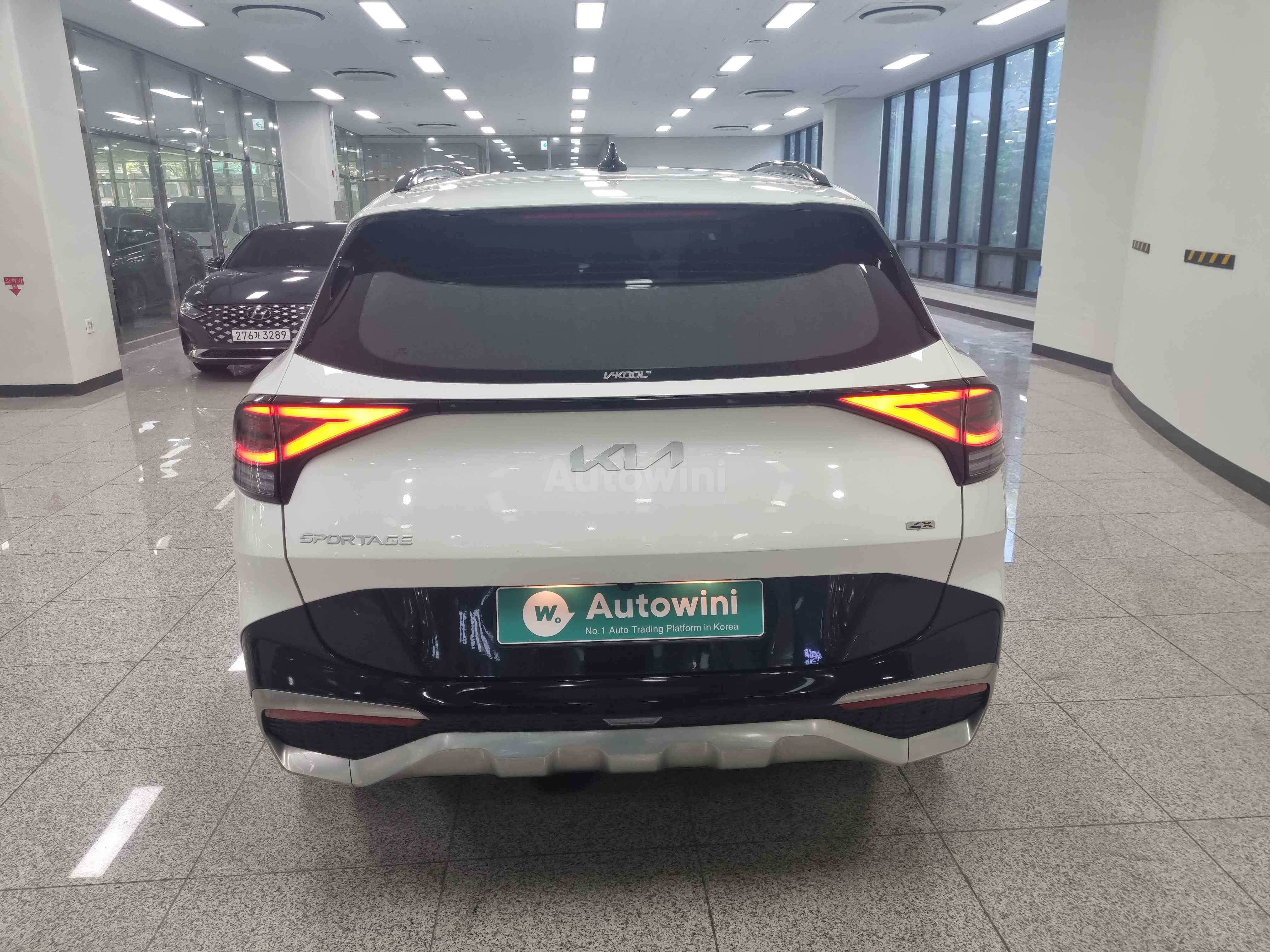 2022 KIA SPORTAGE VIN: KNAPX81CDNK004117