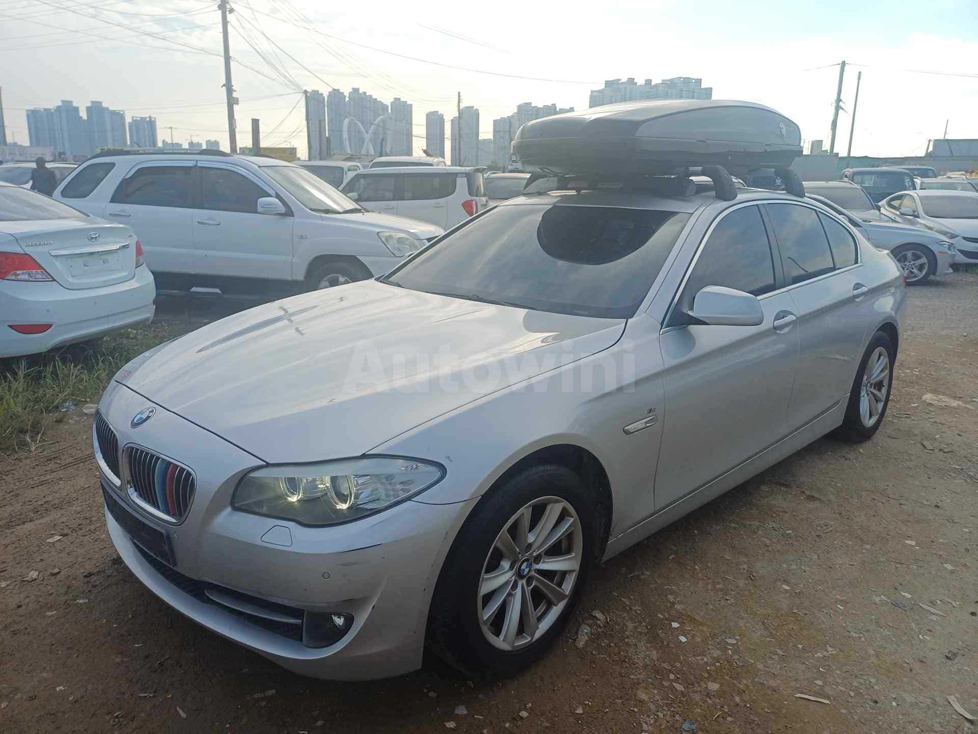 2012 BMW 5 SERIES VIN: WBAFW1104CDU32811