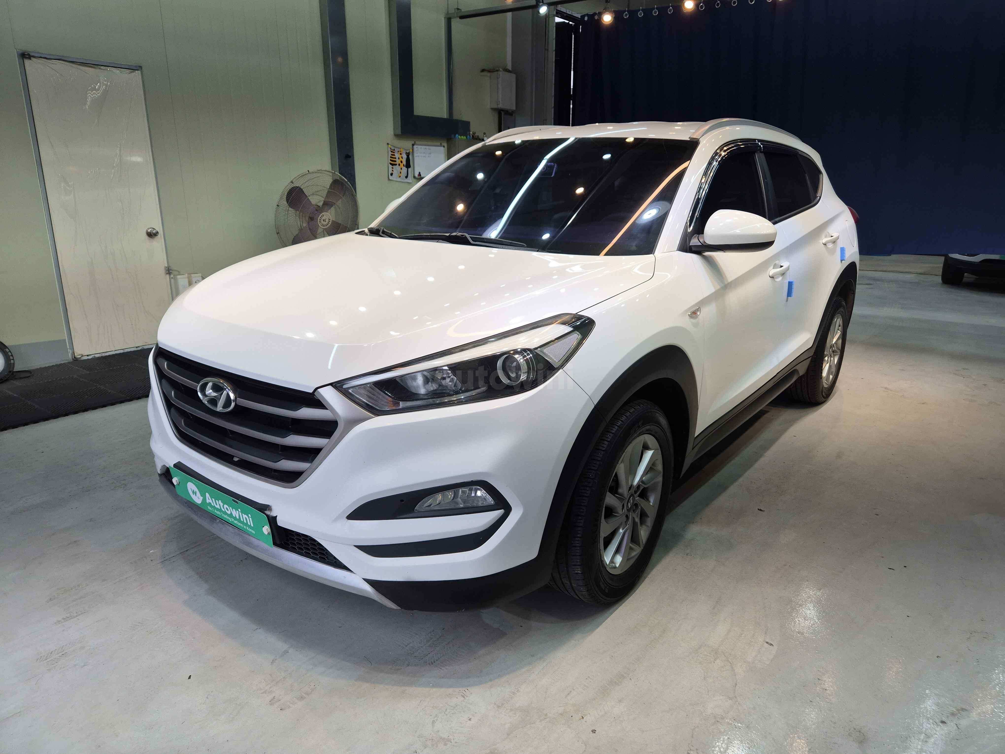 2016 HYUNDAI TUCSON VIN: KMHJ2815GGU130001