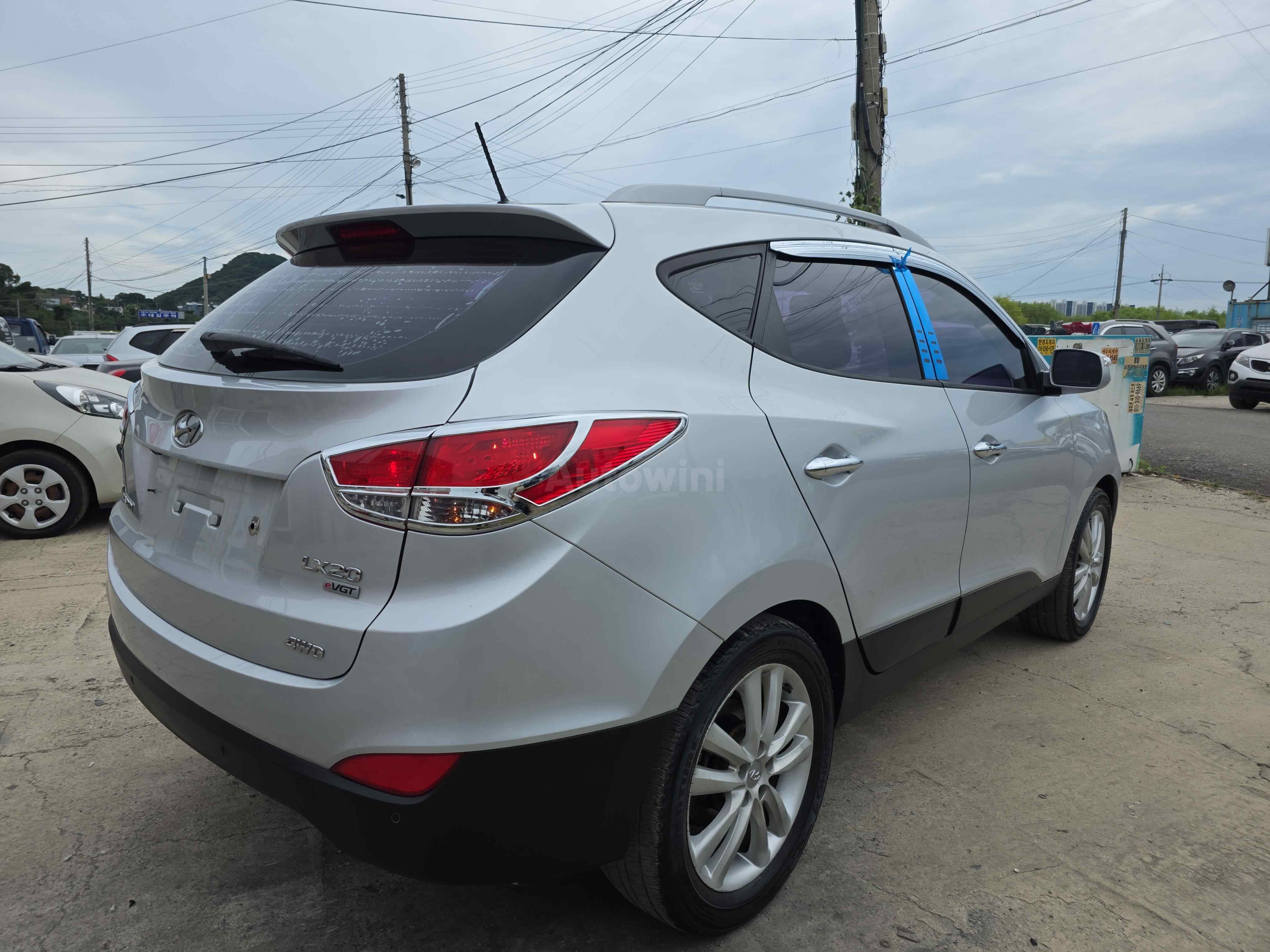 2013 HYUNDAI TUCSON VIN: KMHJU81VDDU691052