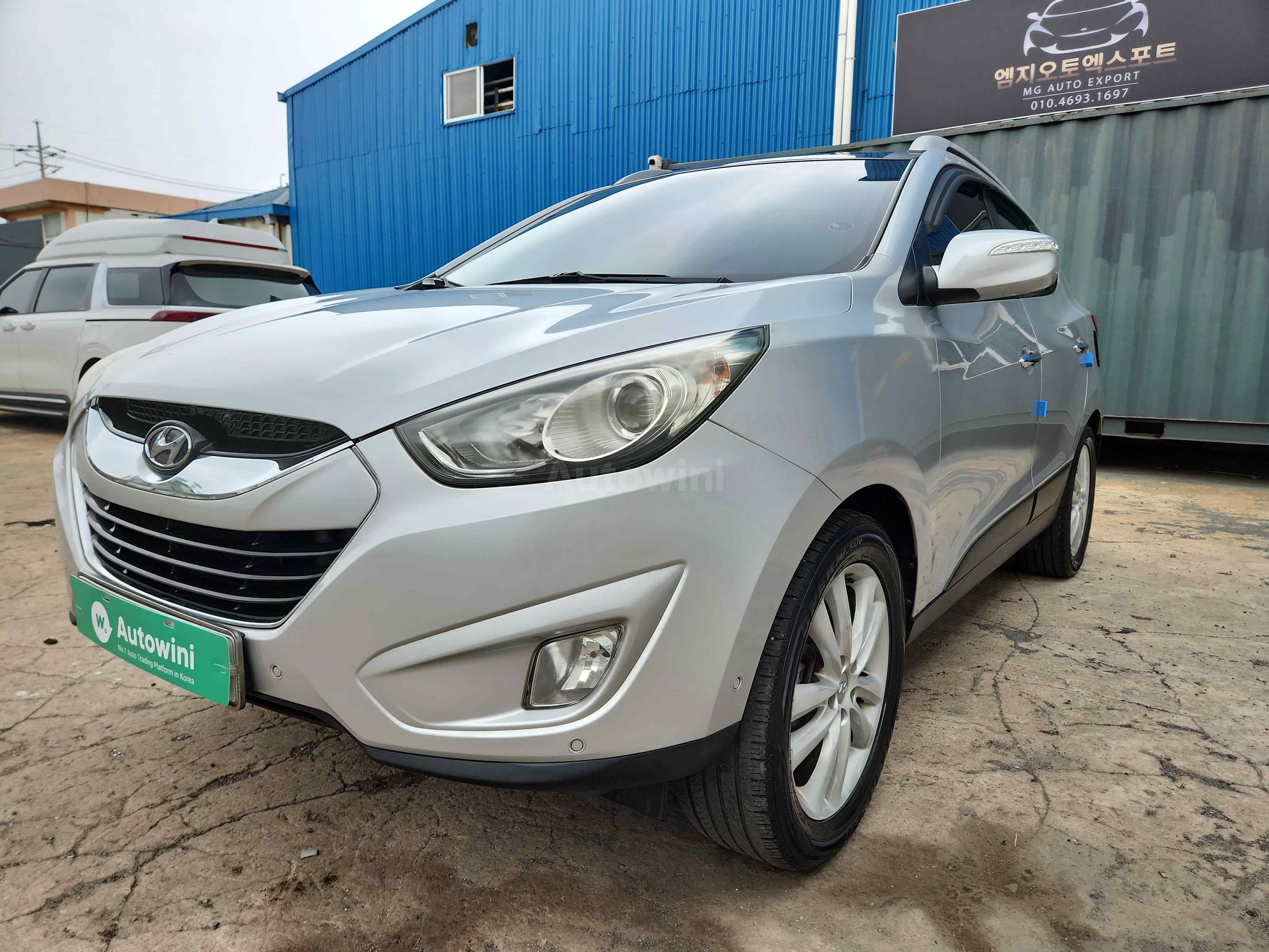 2012 HYUNDAI TUCSON VIN: KMHJW81VBCU385274