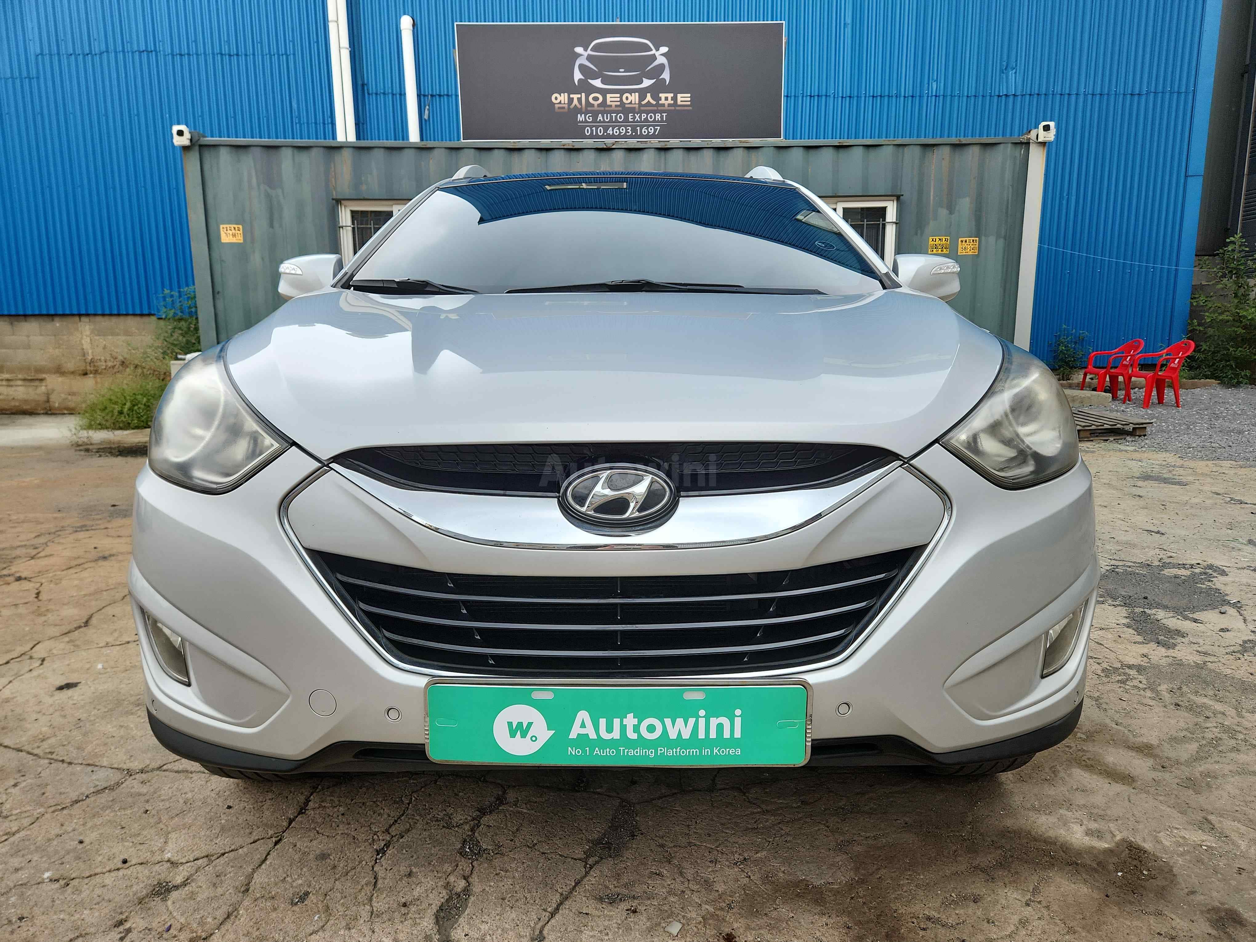 2012 HYUNDAI TUCSON VIN: KMHJW81VBCU385274