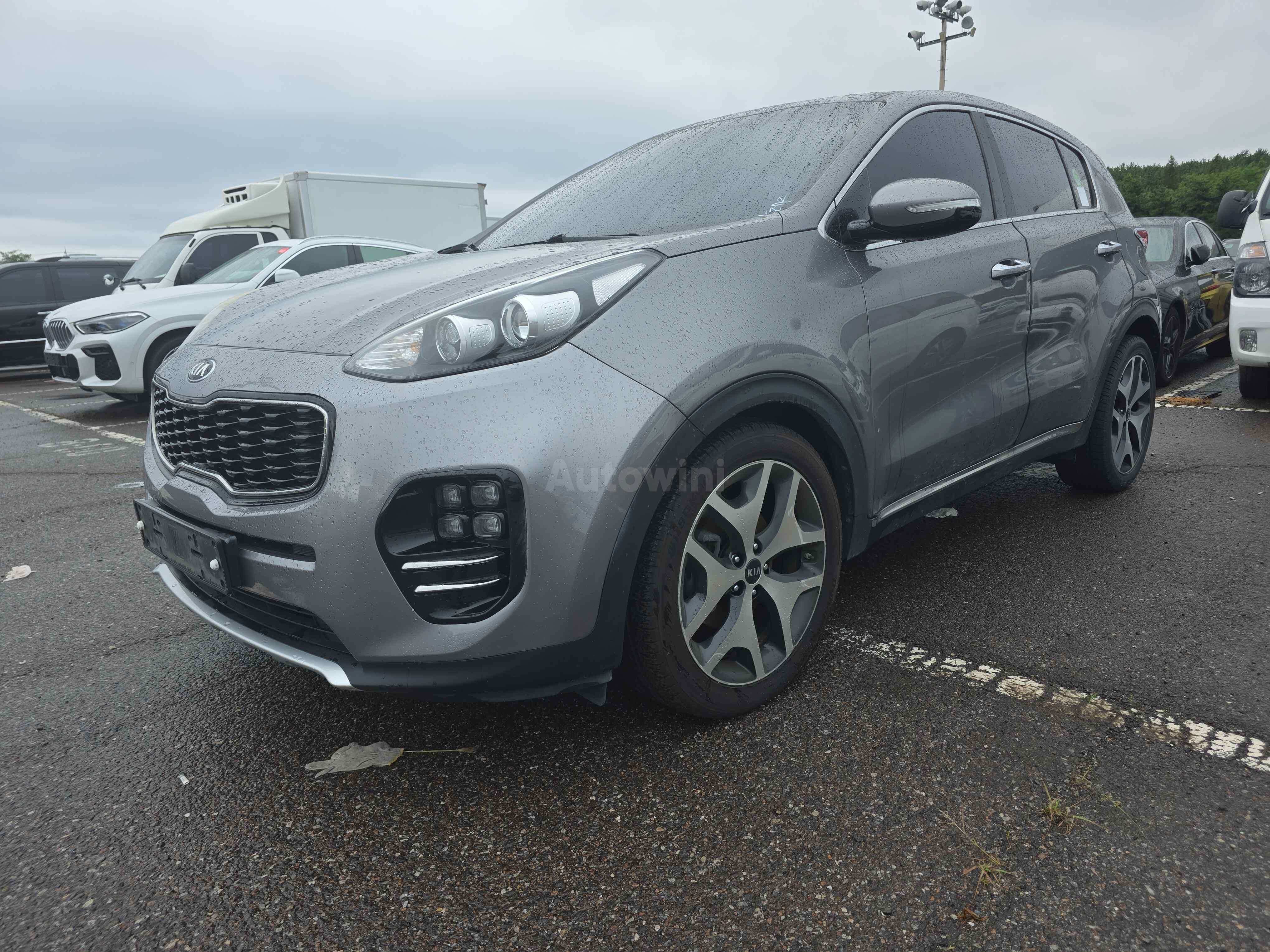 2016 KIA SPORTAGE VIN: KNAPL813BGK018462