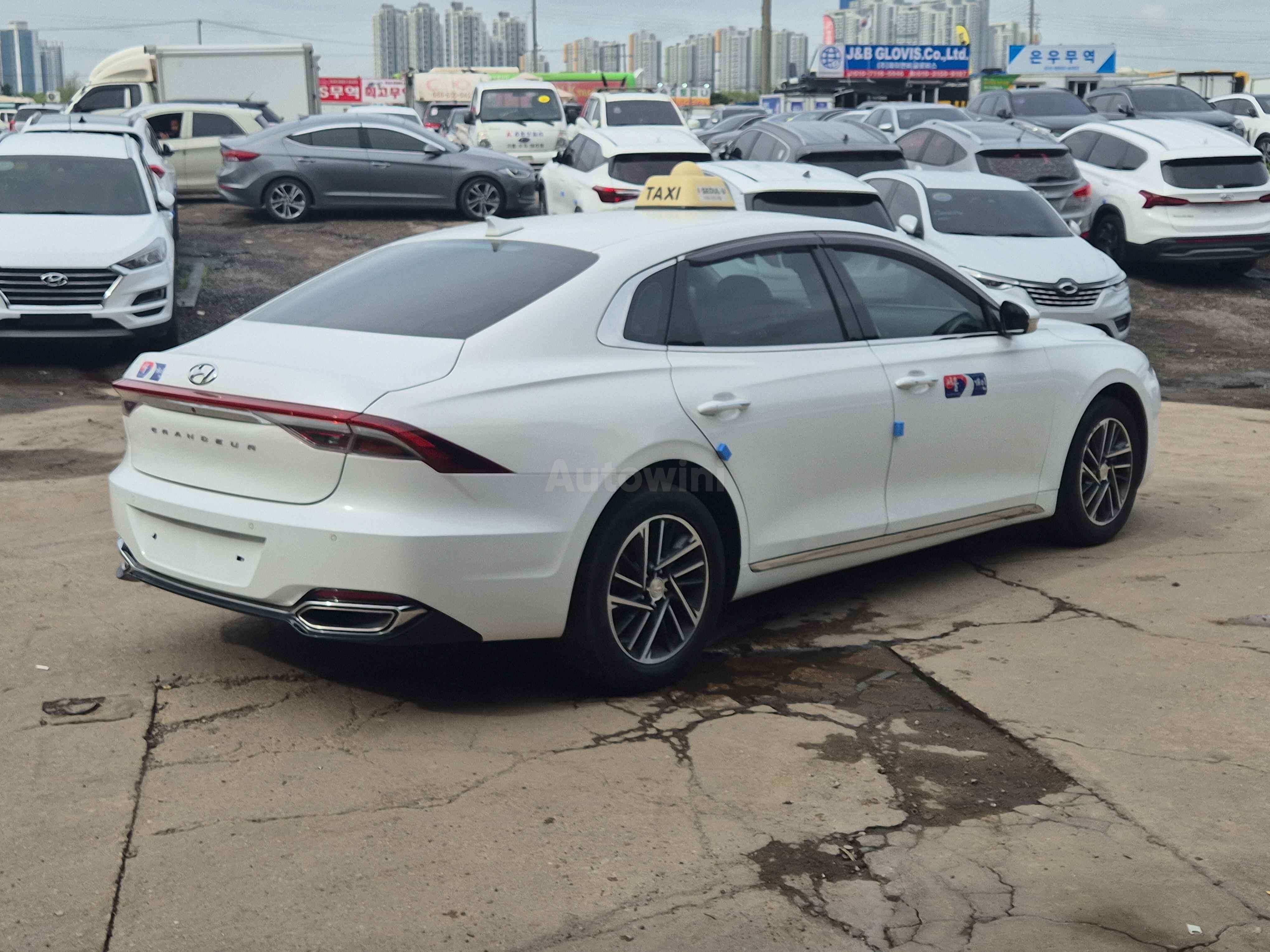 2022 HYUNDAI GRANDEUR VIN: KMHF341NBNA500314