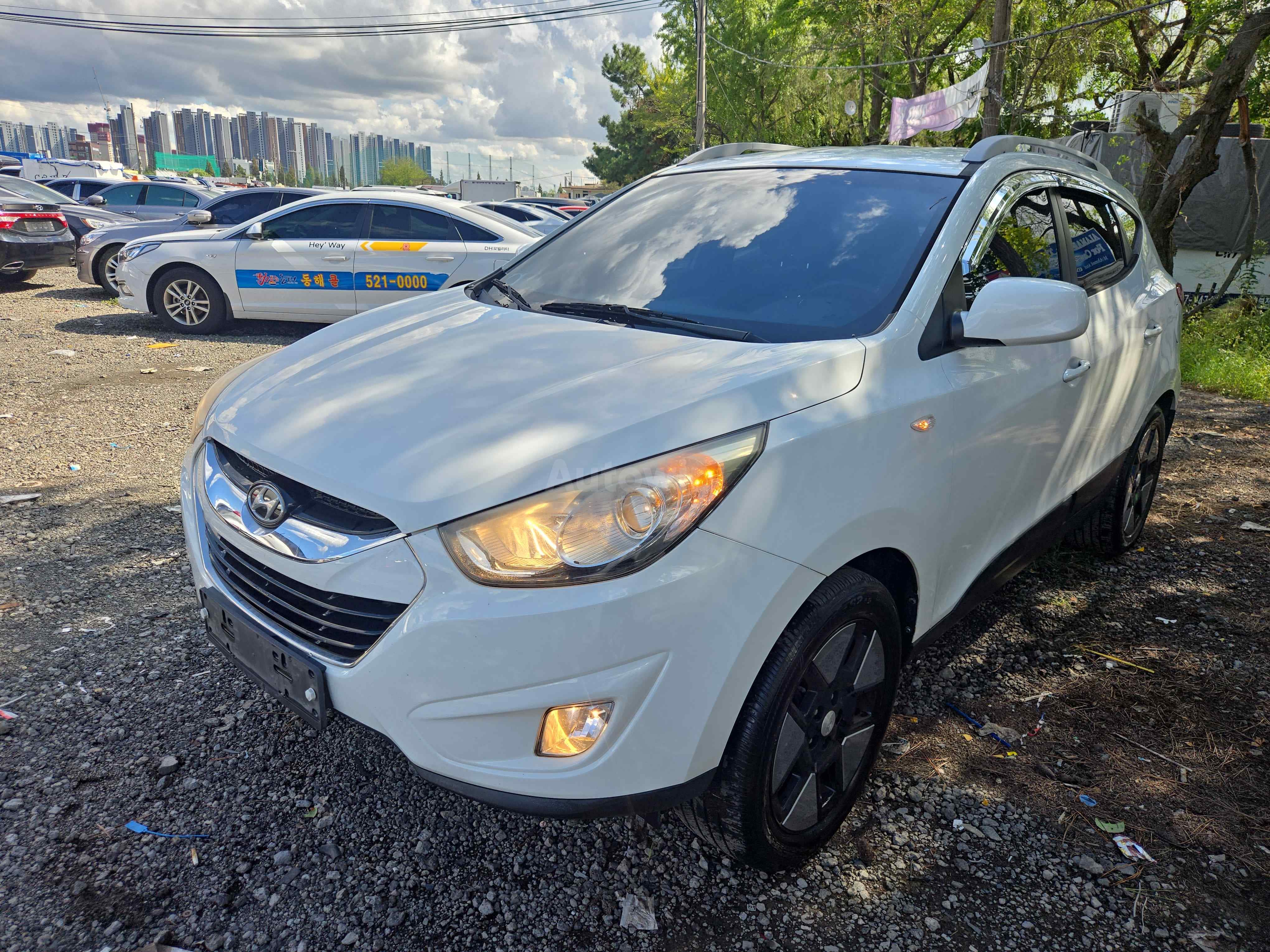 2013 HYUNDAI TUCSON VIN: KMHJT81VBDU726070