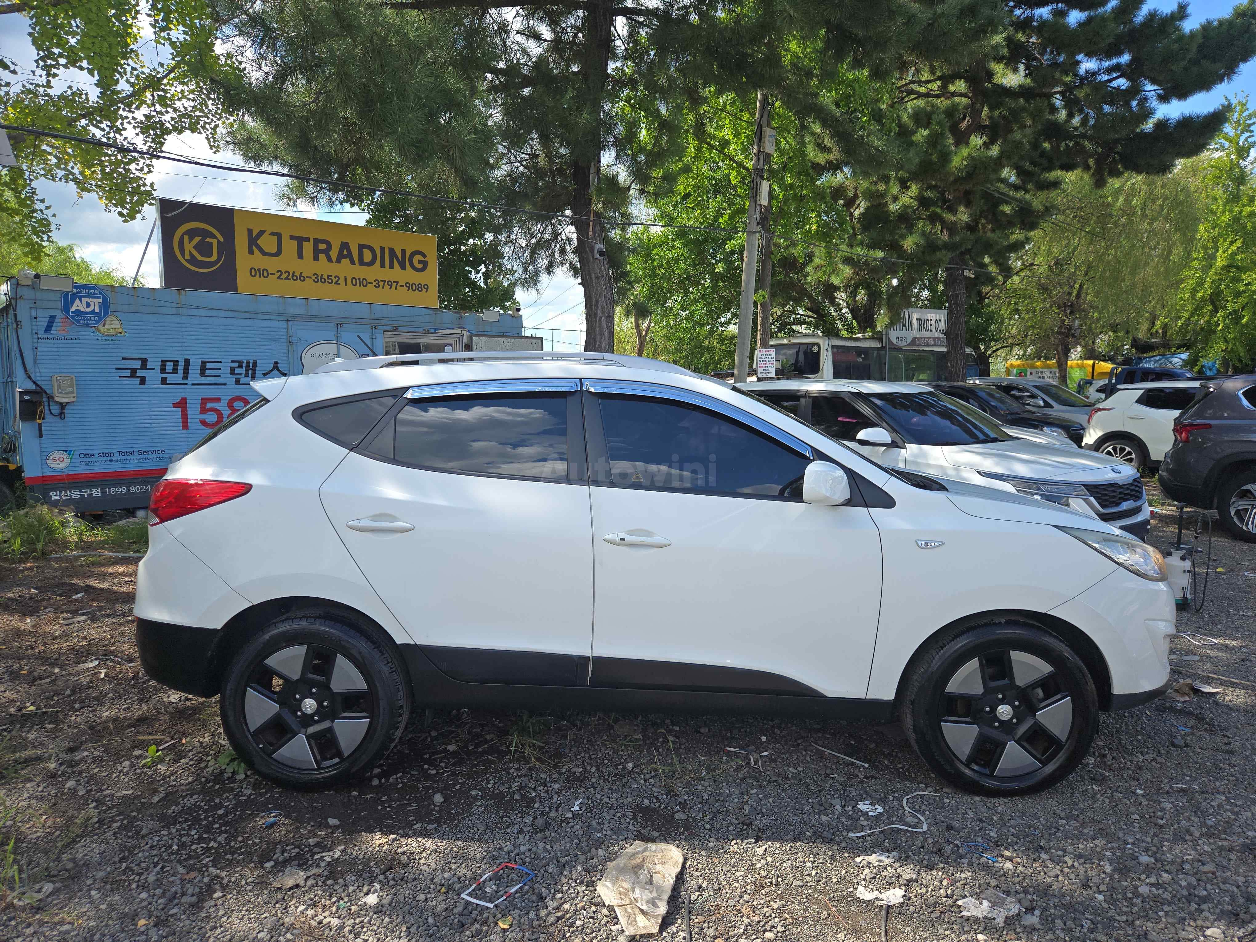 2013 HYUNDAI TUCSON VIN: KMHJT81VBDU726070