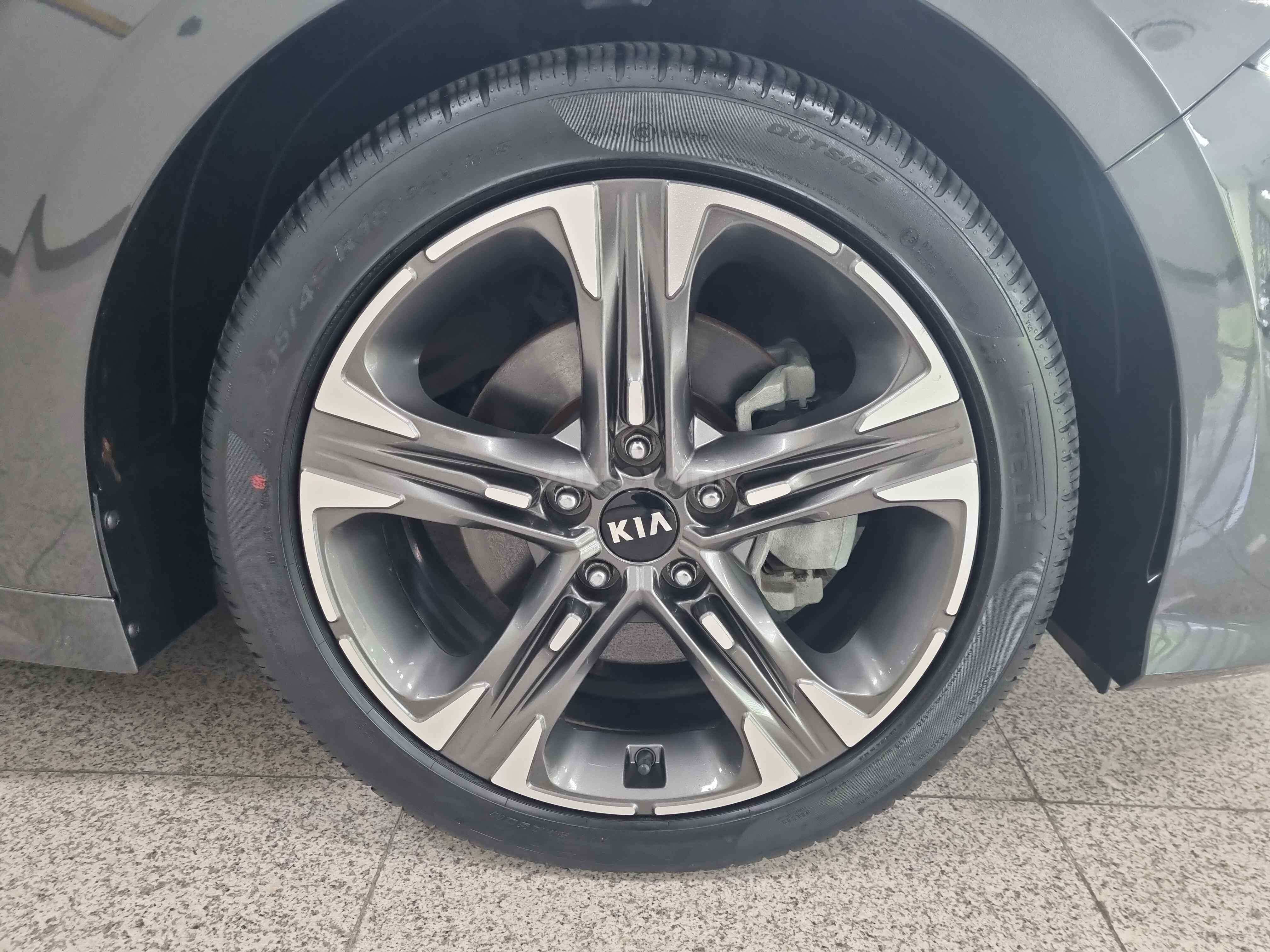 2021 KIA K5 VIN: KNAG341ABMA147054