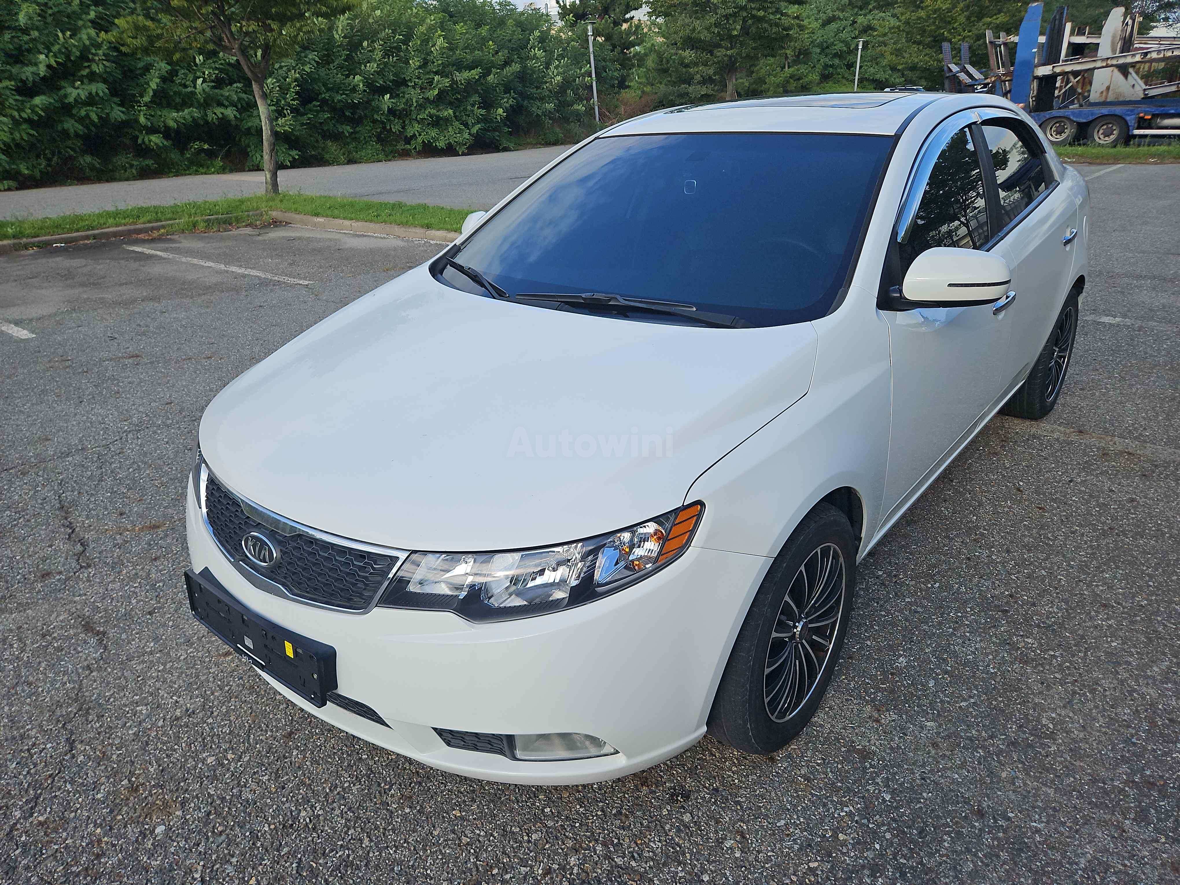 2012 KIA FORTE VIN: KNAFU415BCA525852