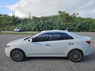2012 Kia Forte SUNROOFSMARTKEYNAVIGATION