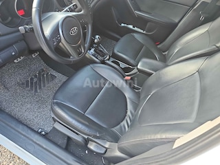 2012 Kia Forte SUNROOFSMARTKEYNAVIGATION