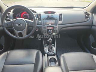 2012 Kia Forte SUNROOFSMARTKEYNAVIGATION