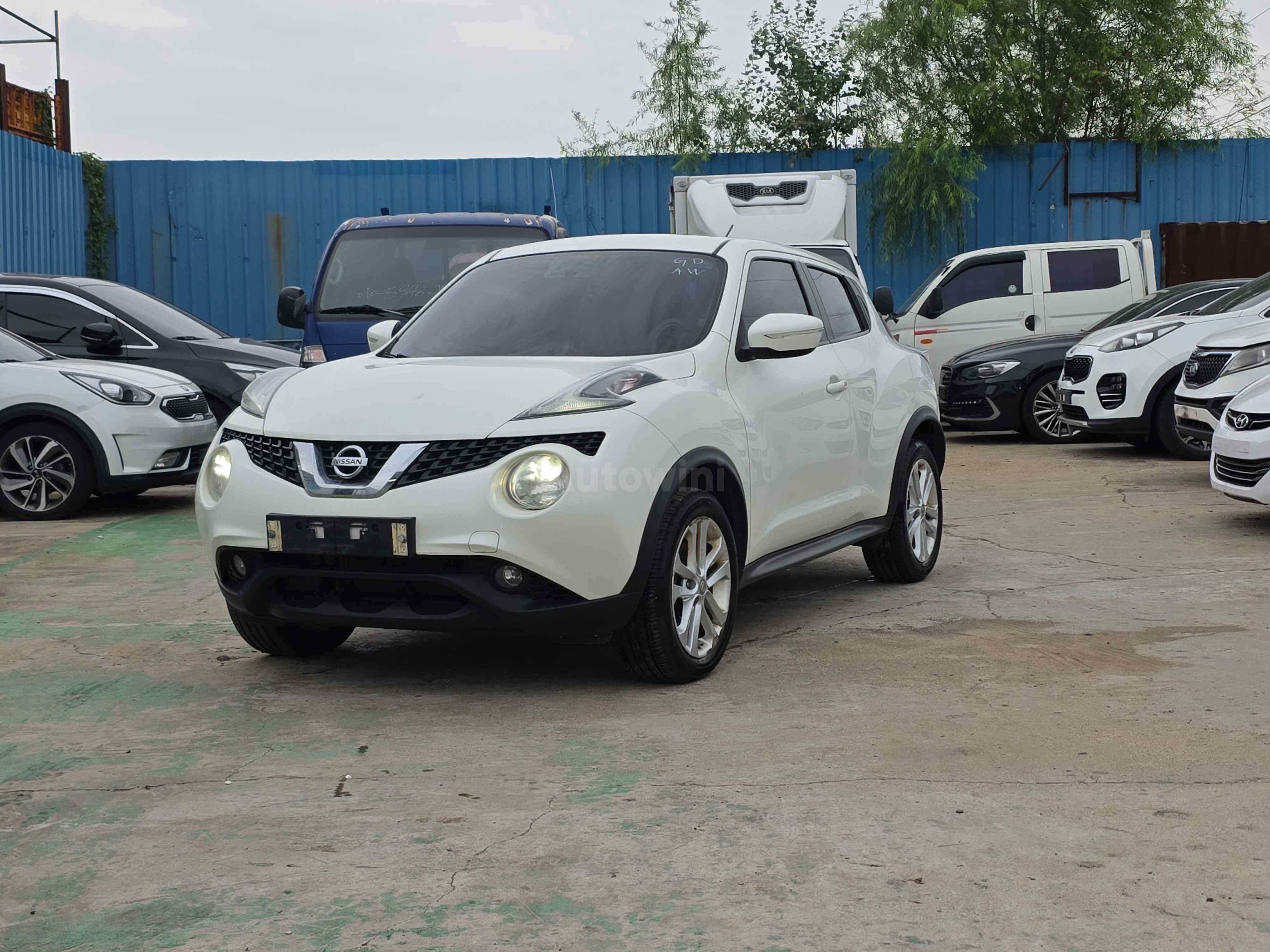 2015 NISSAN JUKE VIN: JN1AF58E3FT100247