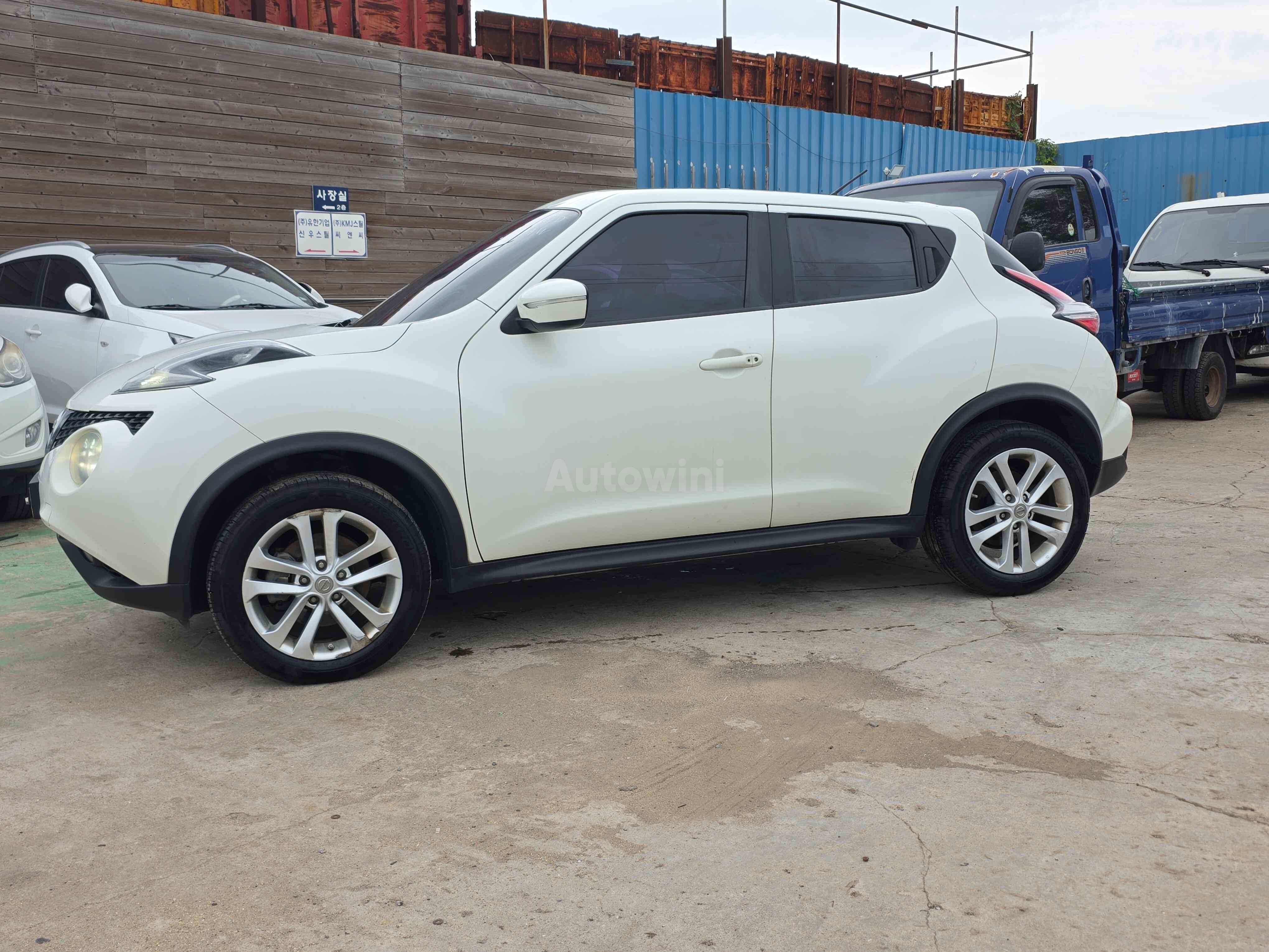 2015 NISSAN JUKE VIN: JN1AF58E3FT100247