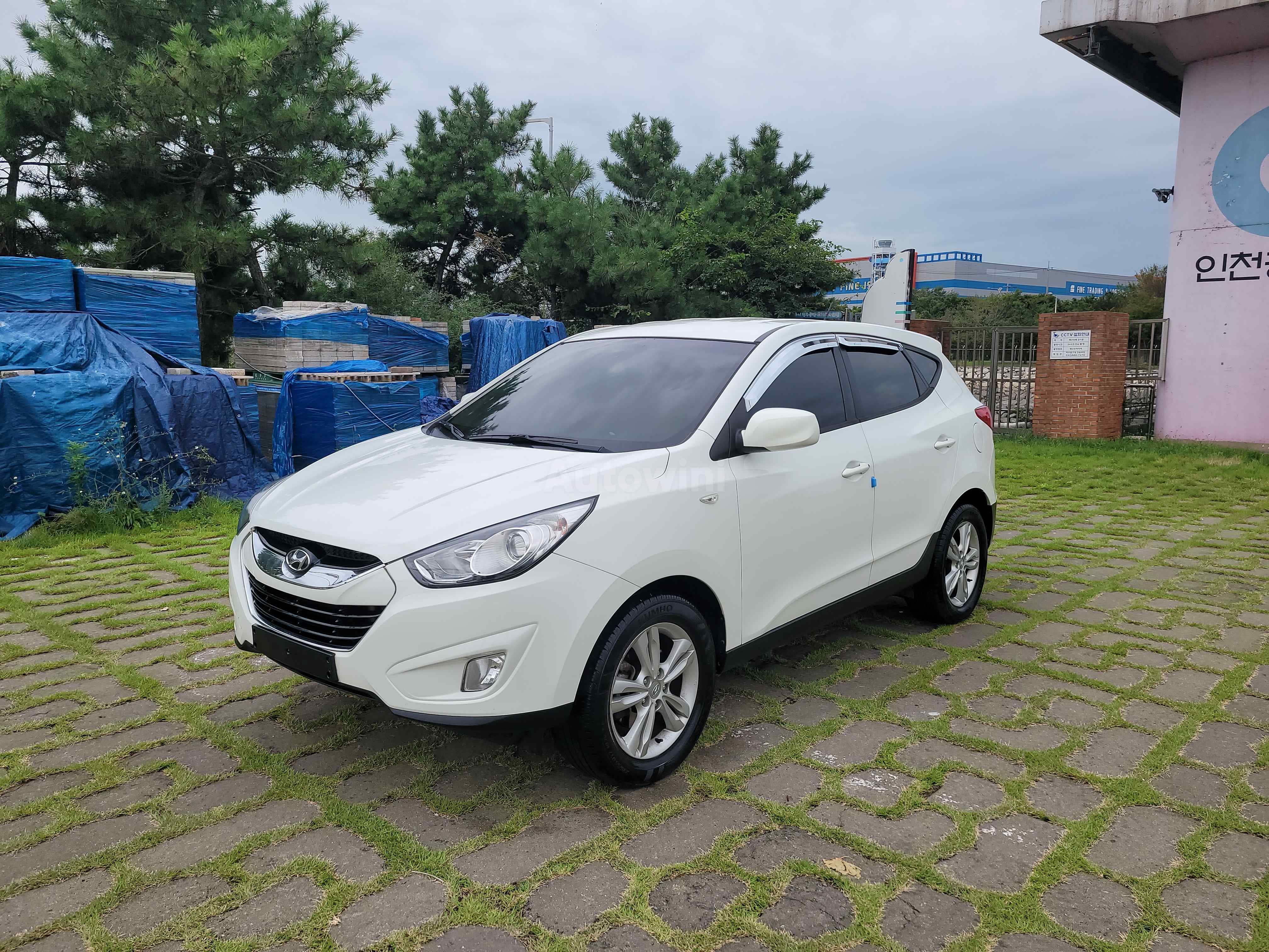 2012 HYUNDAI TUCSON VIN: KMHJT81VBCU365839