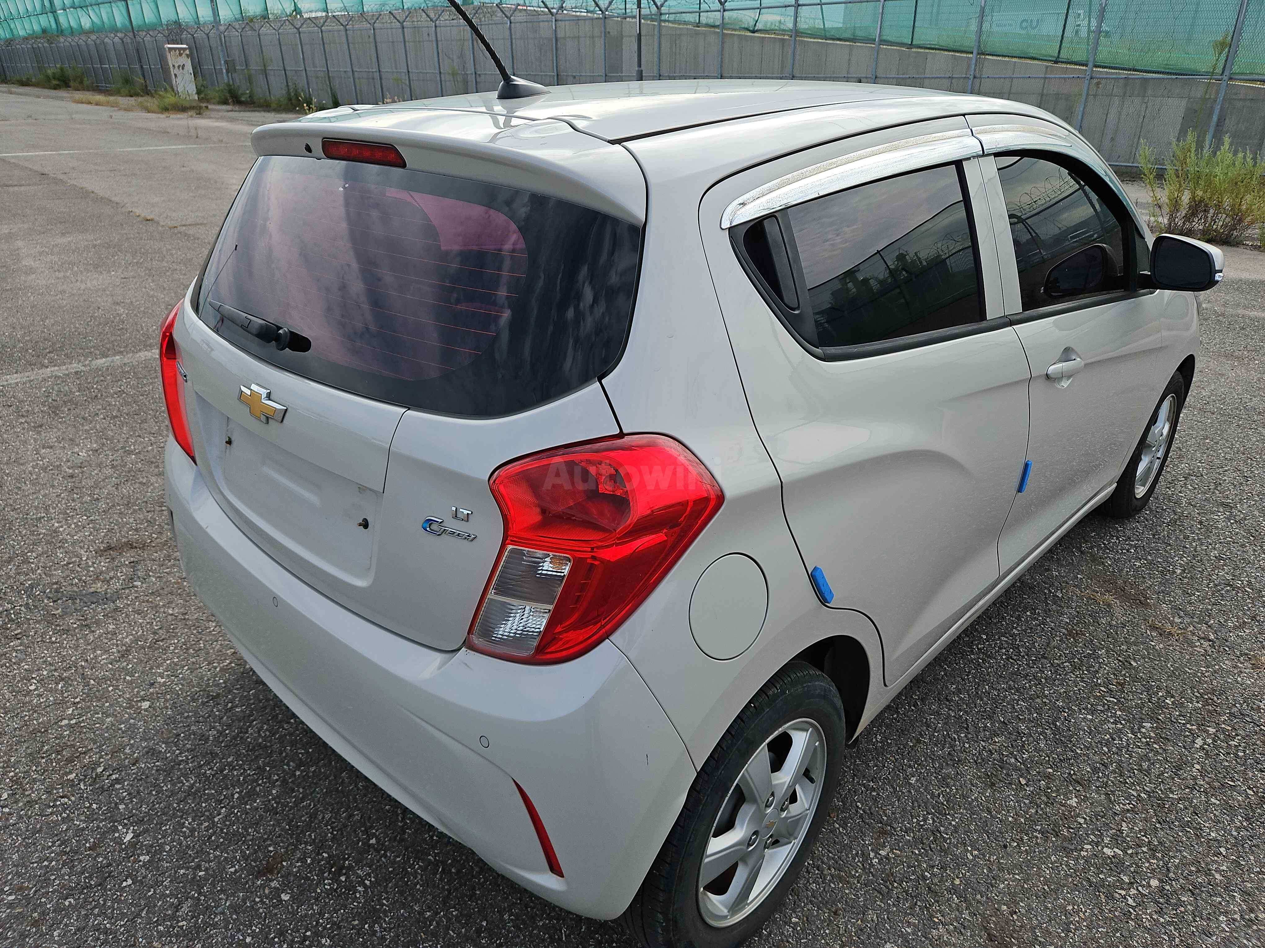 2016 CHEVROLET SPARK VIN: KLYDC487DGC018199