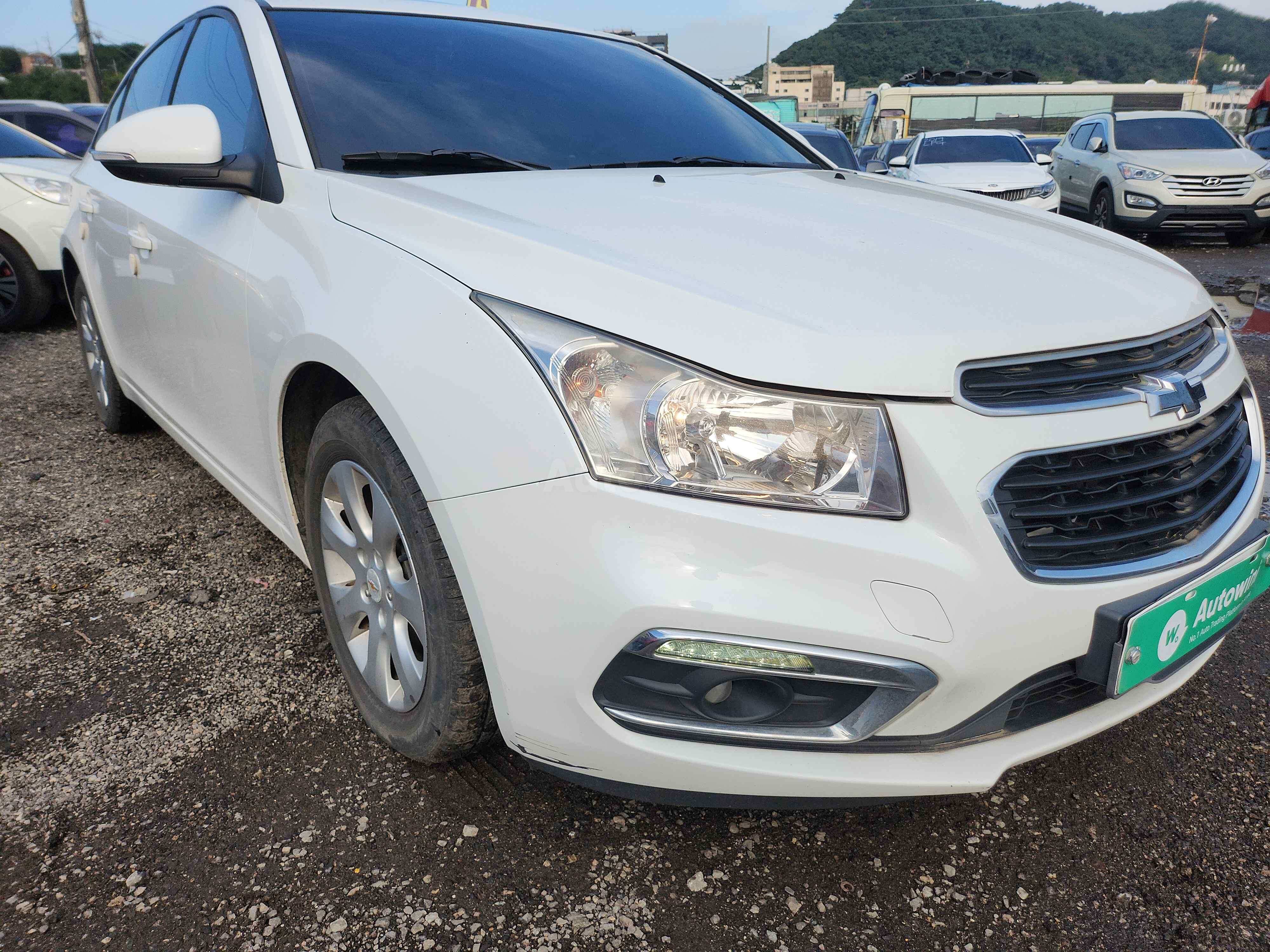 2015 CHEVROLET CRUZE VIN: KLAJA69YDFK027510